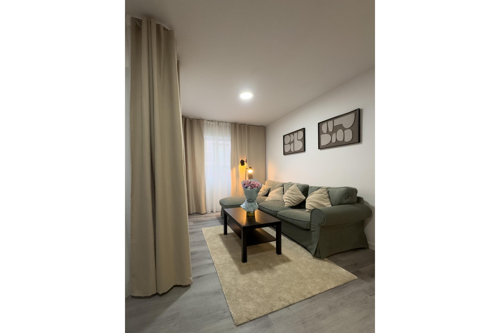Sprzedaż - Apartament / Mieszkanie -
Torrevieja - Curva del Palangre