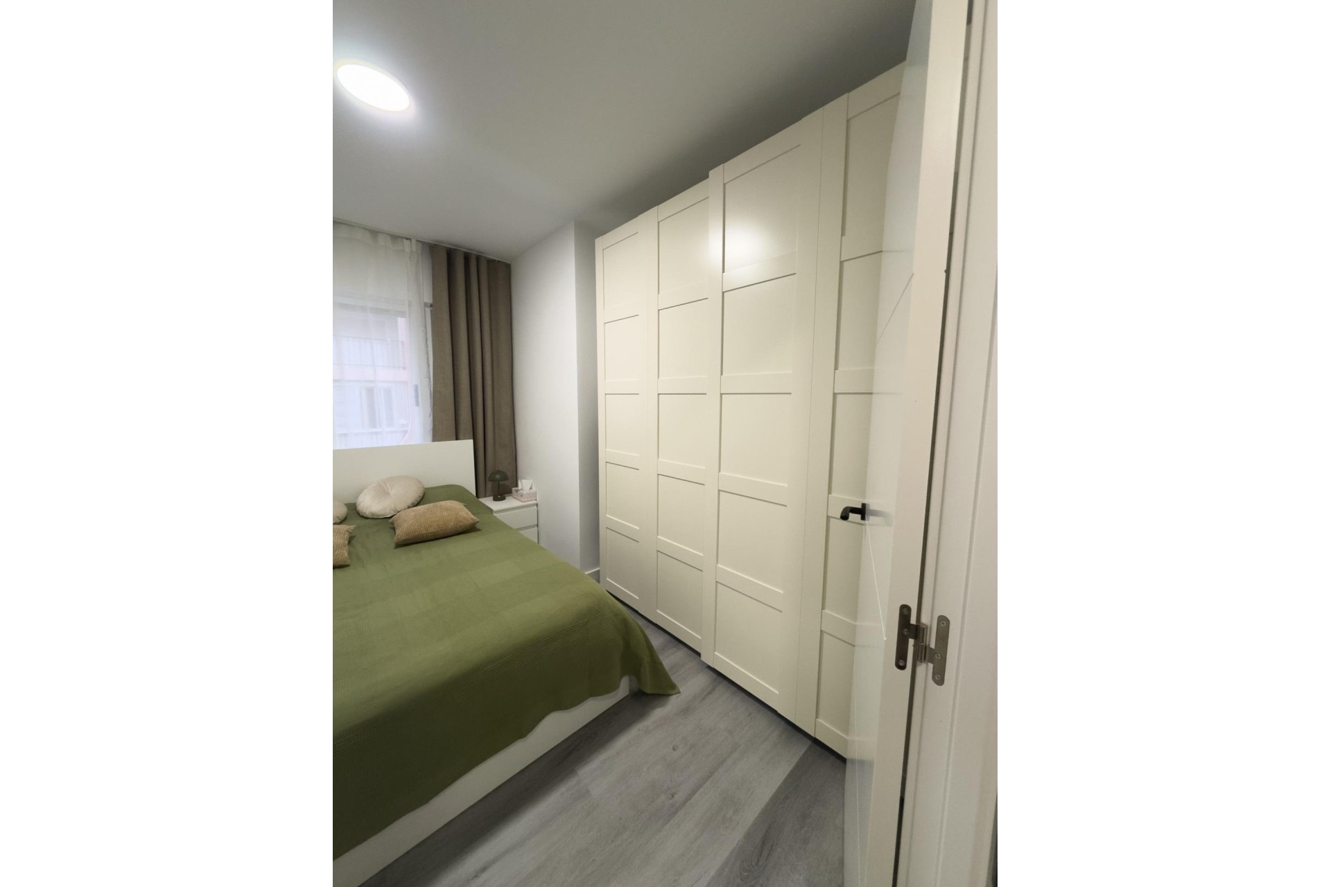 Sprzedaż - Apartament / Mieszkanie -
Torrevieja - Curva del Palangre