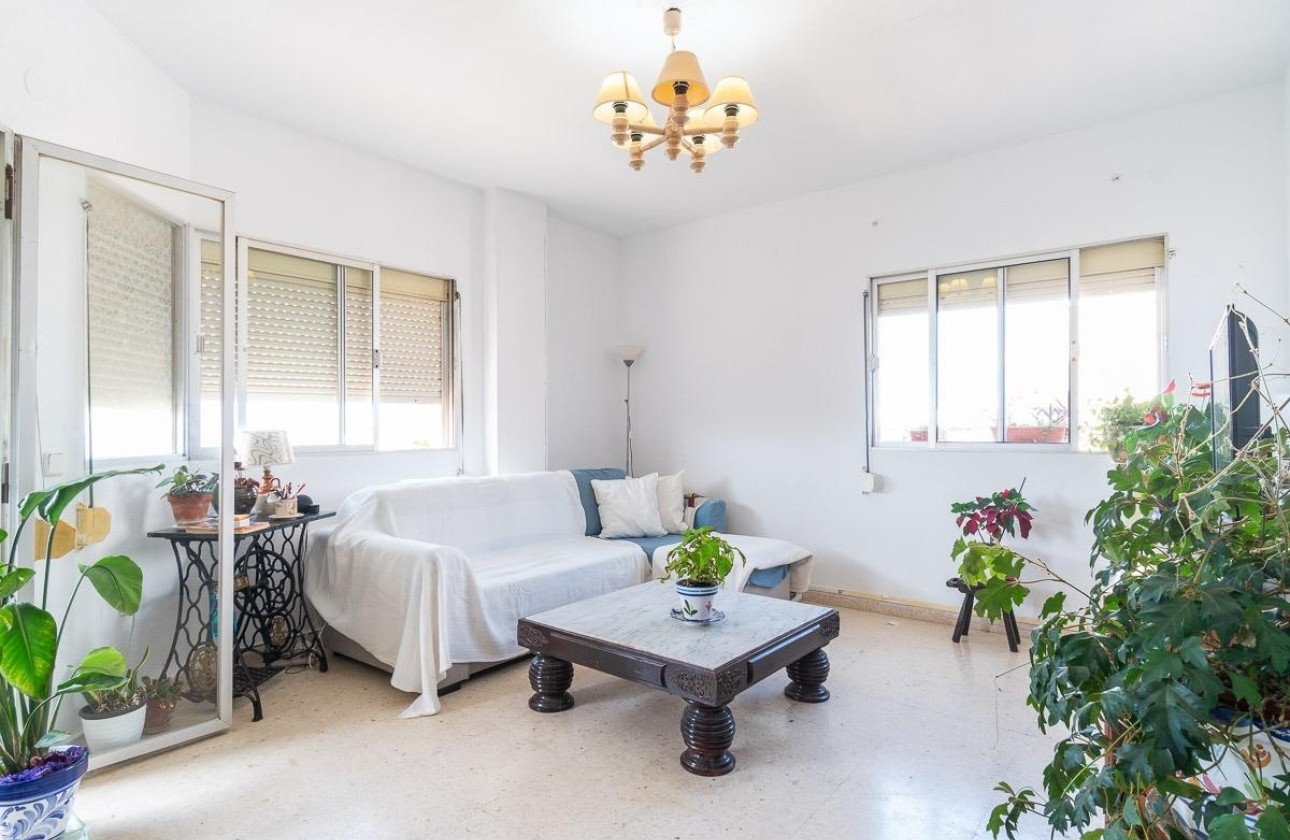 Sprzedaż - Apartament / Mieszkanie -
Torrevieja - Curva del Palangre
