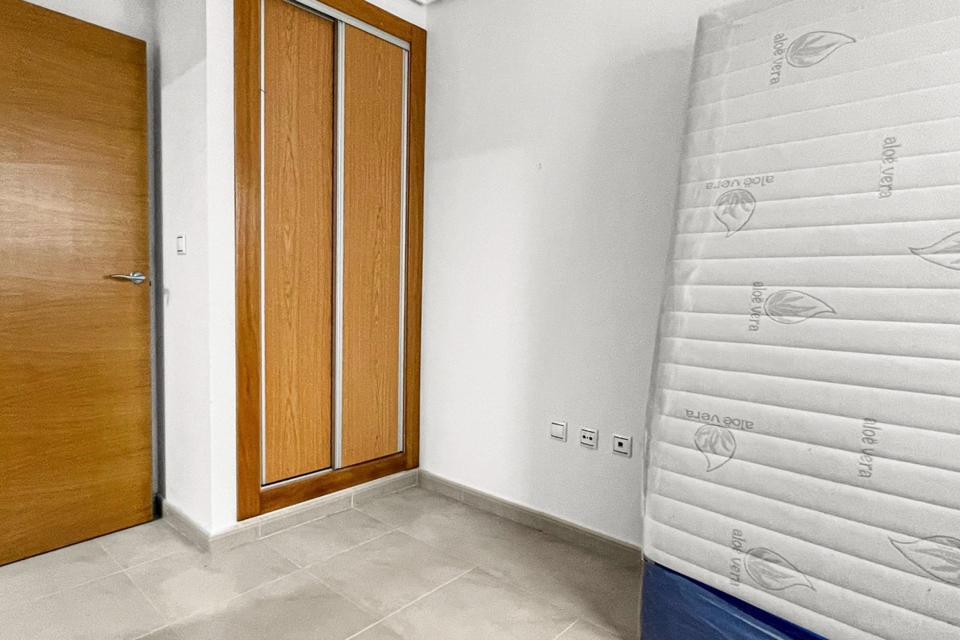 Sprzedaż - Apartament / Mieszkanie -
Torrevieja - El Acequión - Los Náufragos