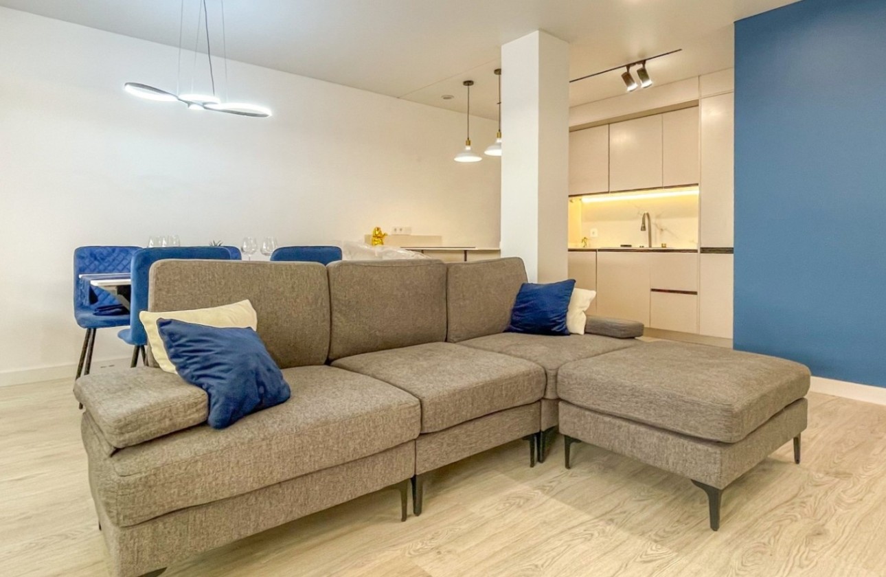 Sprzedaż - Apartament / Mieszkanie -
Torrevieja - El Acequión - Los Náufragos