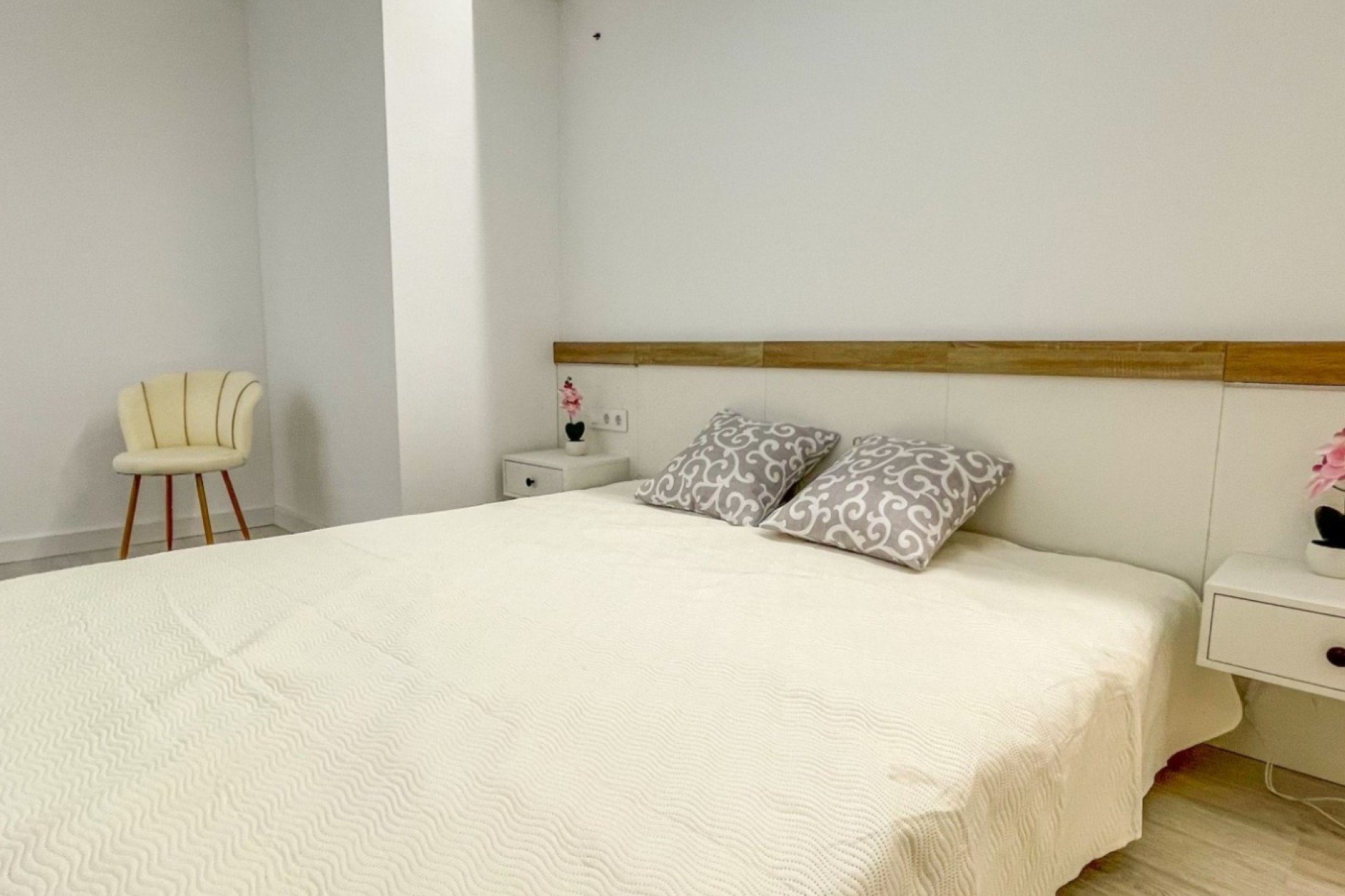 Sprzedaż - Apartament / Mieszkanie -
Torrevieja - El Acequión - Los Náufragos