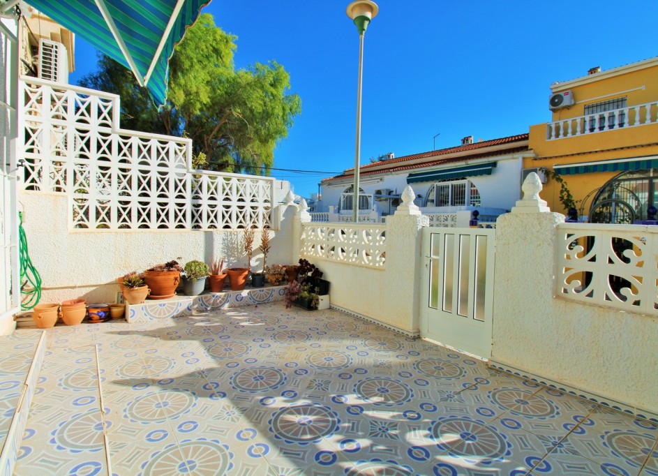 Sprzedaż - Apartament mieszkanie -
Torrevieja - El chaparral