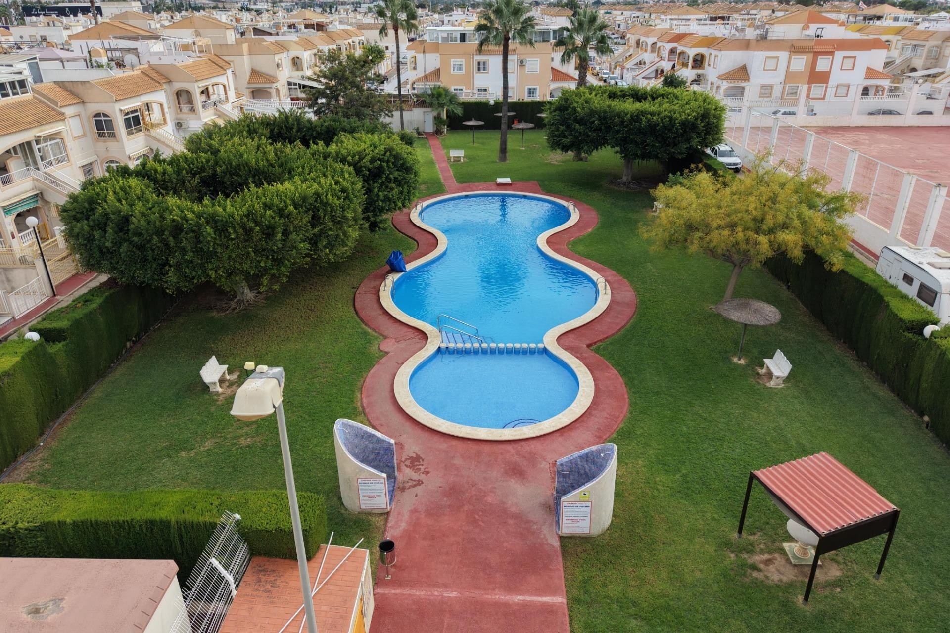 Sprzedaż - Apartament / Mieszkanie -
Torrevieja - El limonar