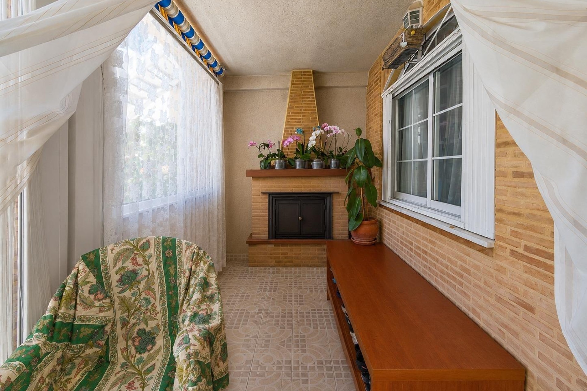 Sprzedaż - Apartament / Mieszkanie -
Torrevieja - El Limonar