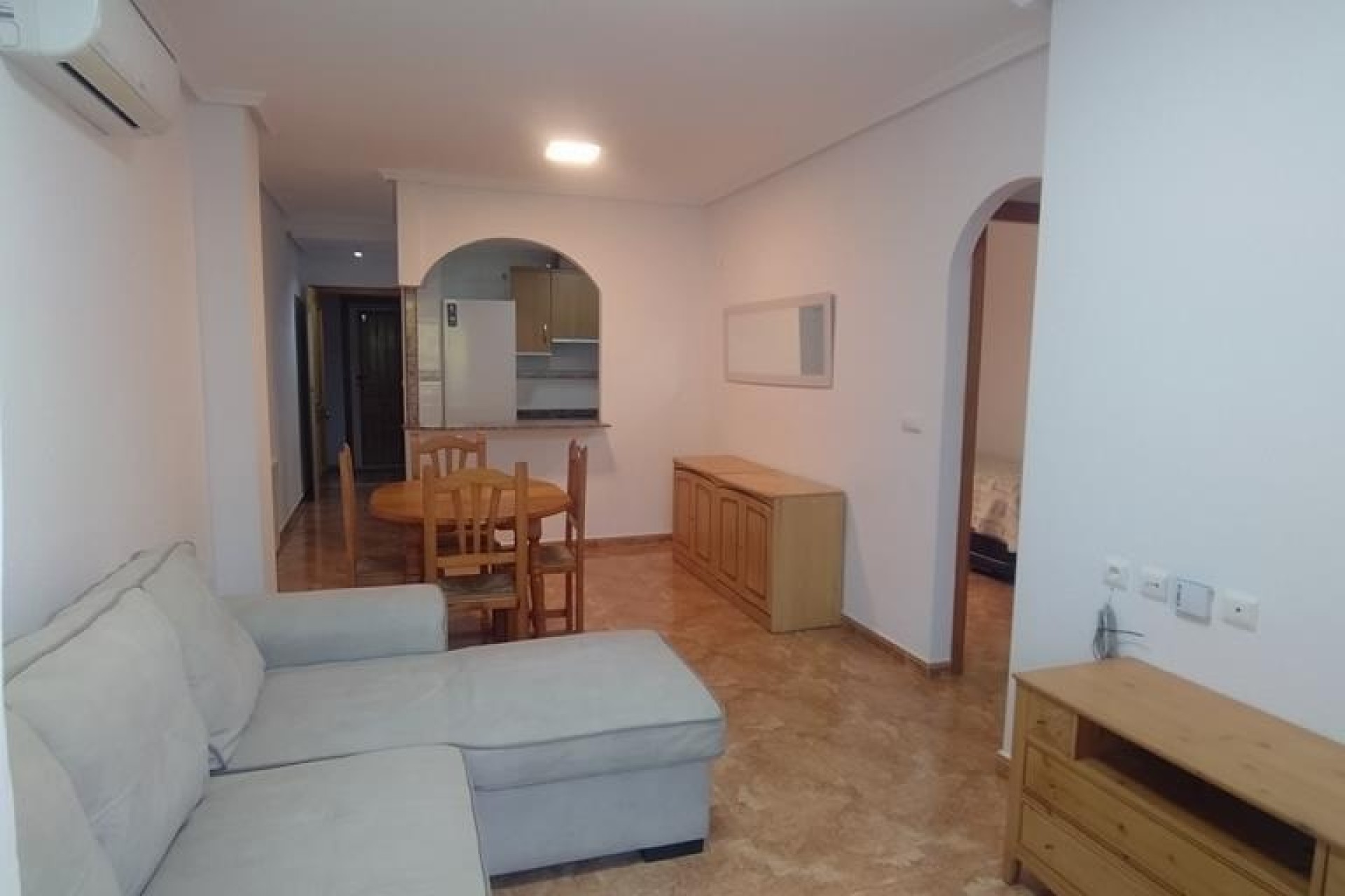 Sprzedaż - Apartament / Mieszkanie -
Torrevieja - El molino