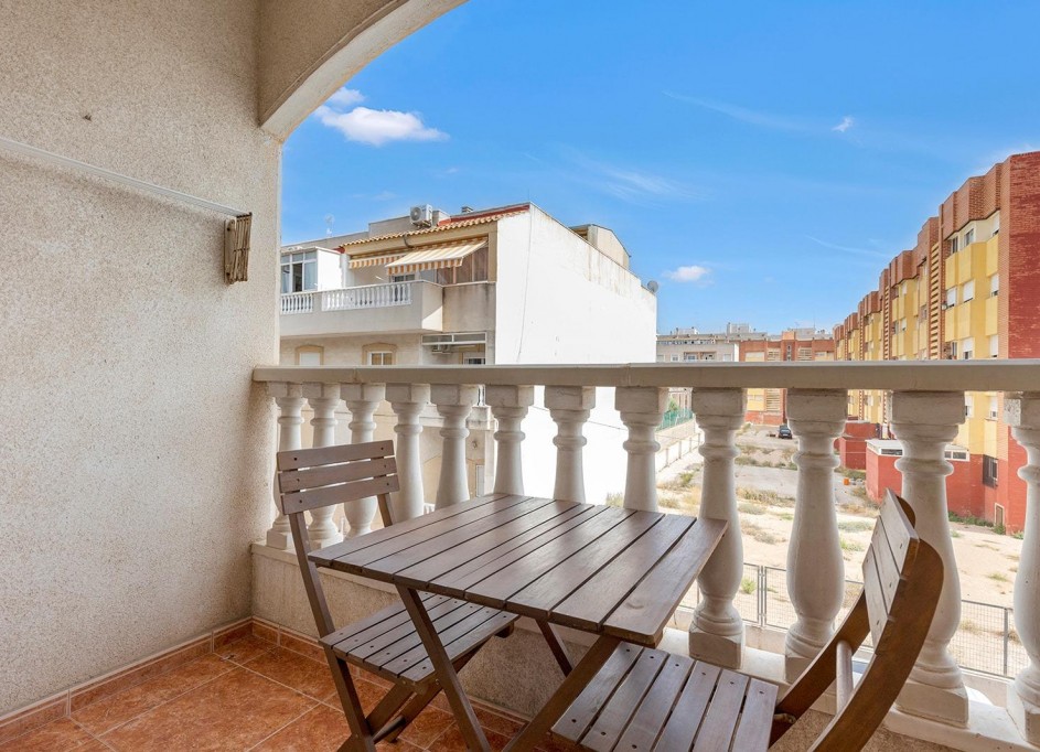 Sprzedaż - Apartament mieszkanie -
Torrevieja - Estacion de autobuses