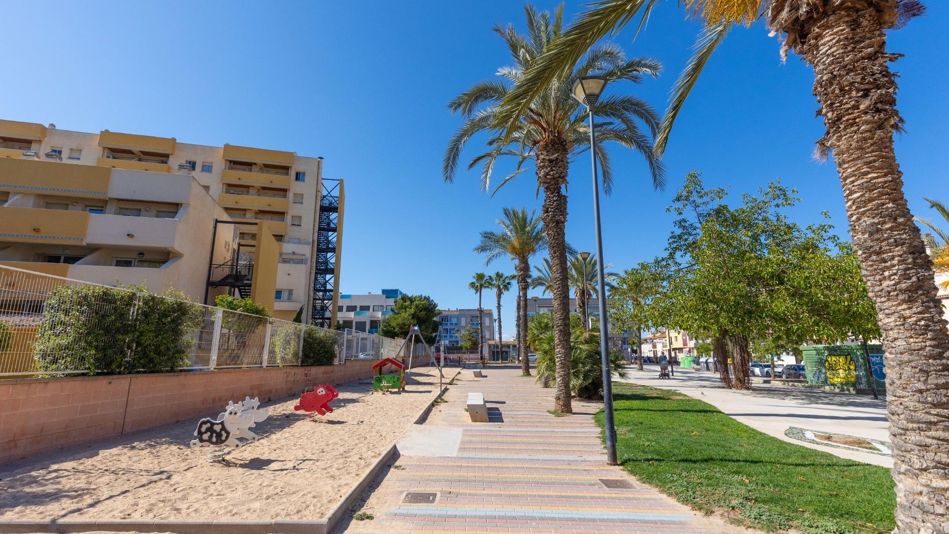 Sprzedaż - Apartament mieszkanie -
Torrevieja - Estacion de autobuses