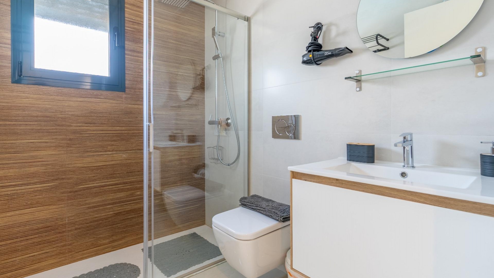 Sprzedaż - Apartament mieszkanie -
Torrevieja - Estacion de autobuses