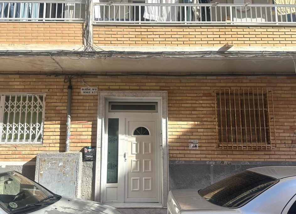 Sprzedaż - Apartament mieszkanie -
Torrevieja - Estacion de autobuses