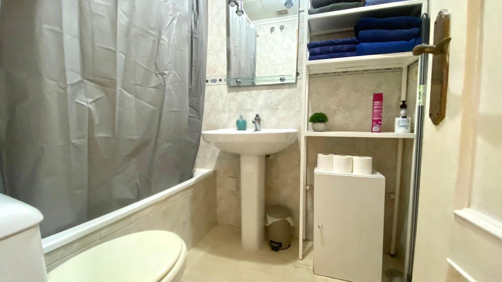 Sprzedaż - Apartament mieszkanie -
Torrevieja - Estacion de autobuses