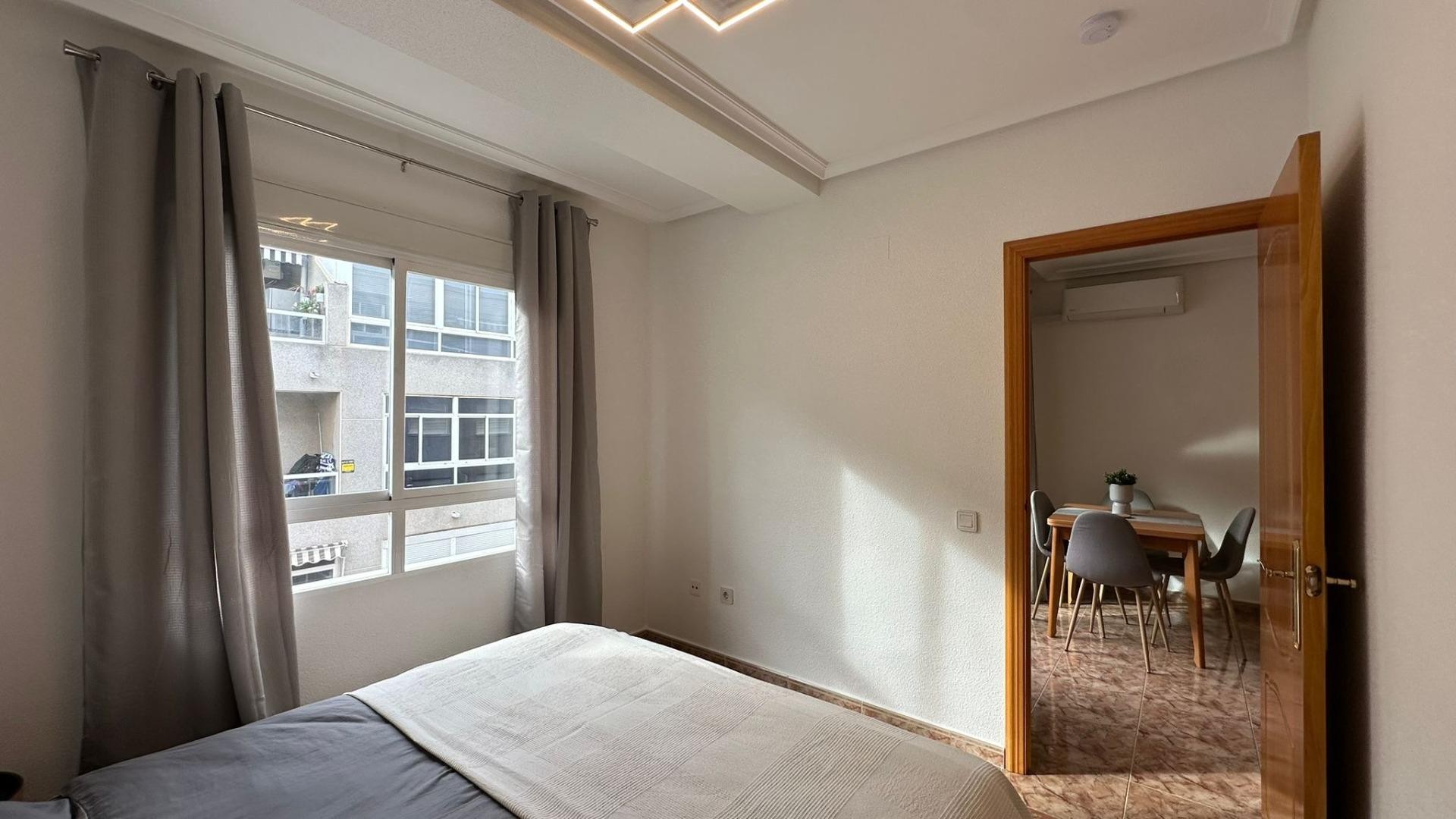 Sprzedaż - Apartament mieszkanie -
Torrevieja - Estacion de autobuses