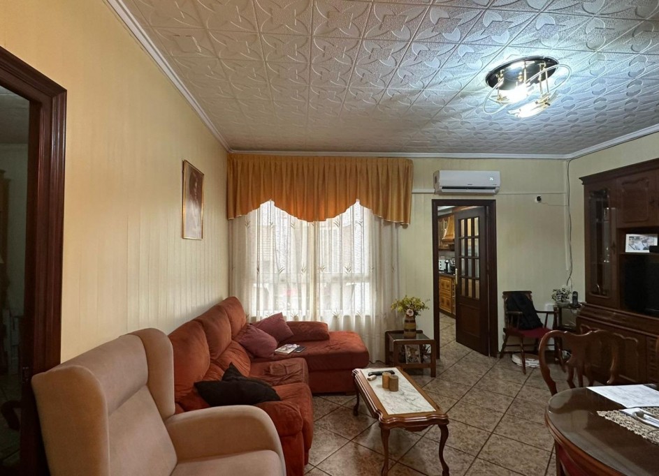 Sprzedaż - Apartament mieszkanie -
Torrevieja - Estacion de autobuses