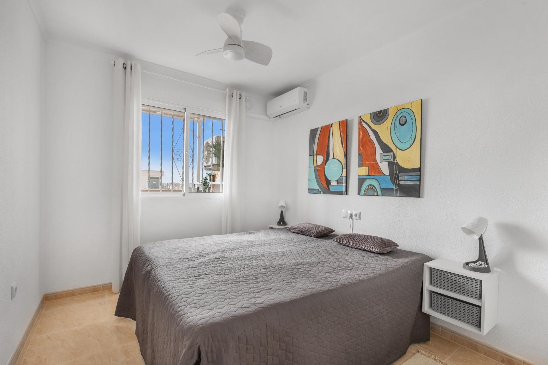 Sprzedaż - Apartament mieszkanie -
Torrevieja - Estacion de autobuses