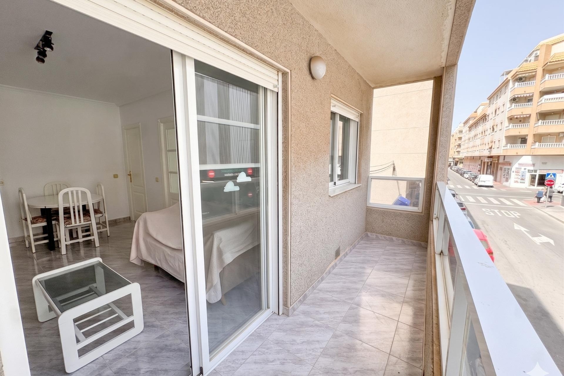Sprzedaż - Apartament / Mieszkanie -
Torrevieja - Estacion de autobuses