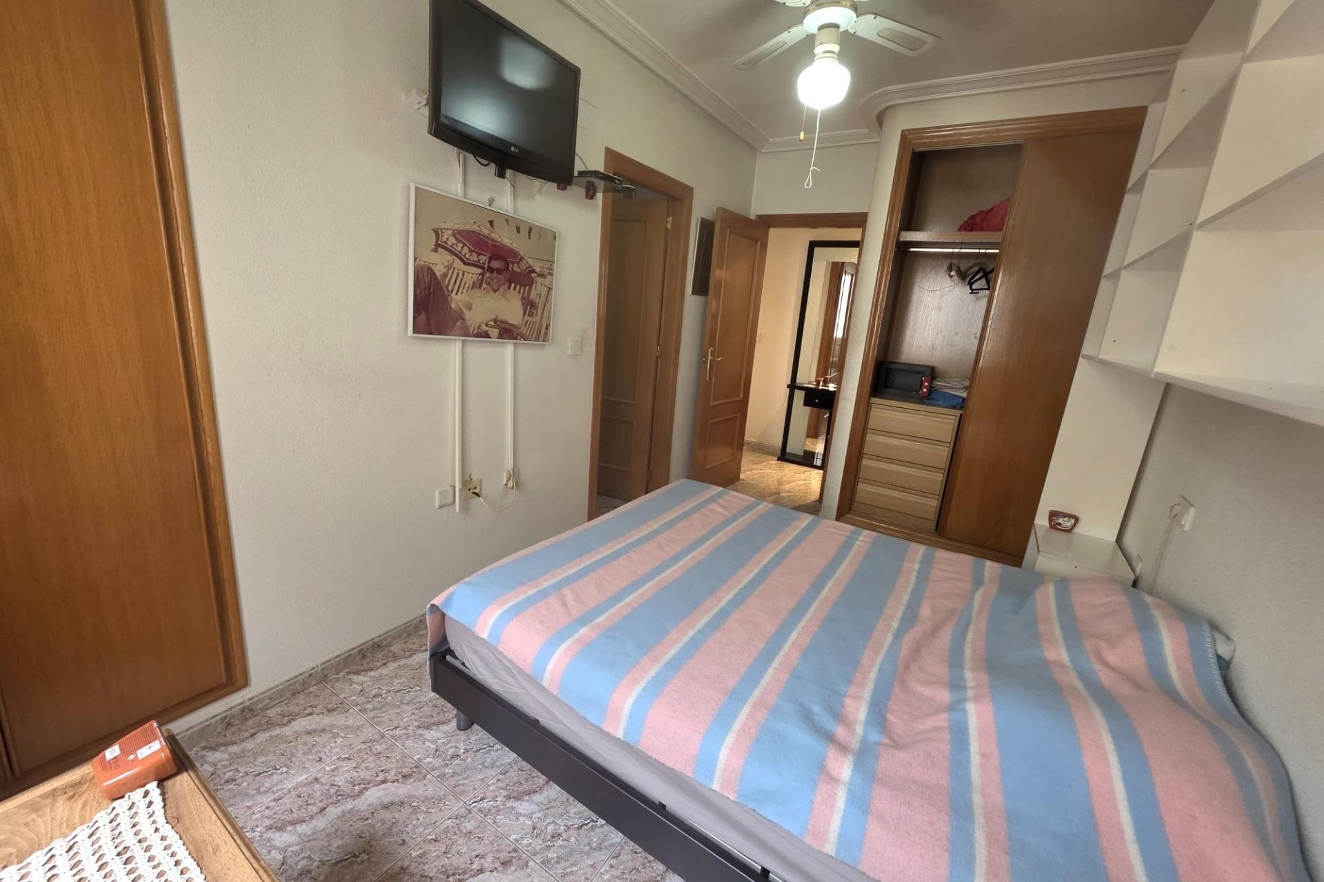 Sprzedaż - Apartament / Mieszkanie -
Torrevieja - Estacion de autobuses