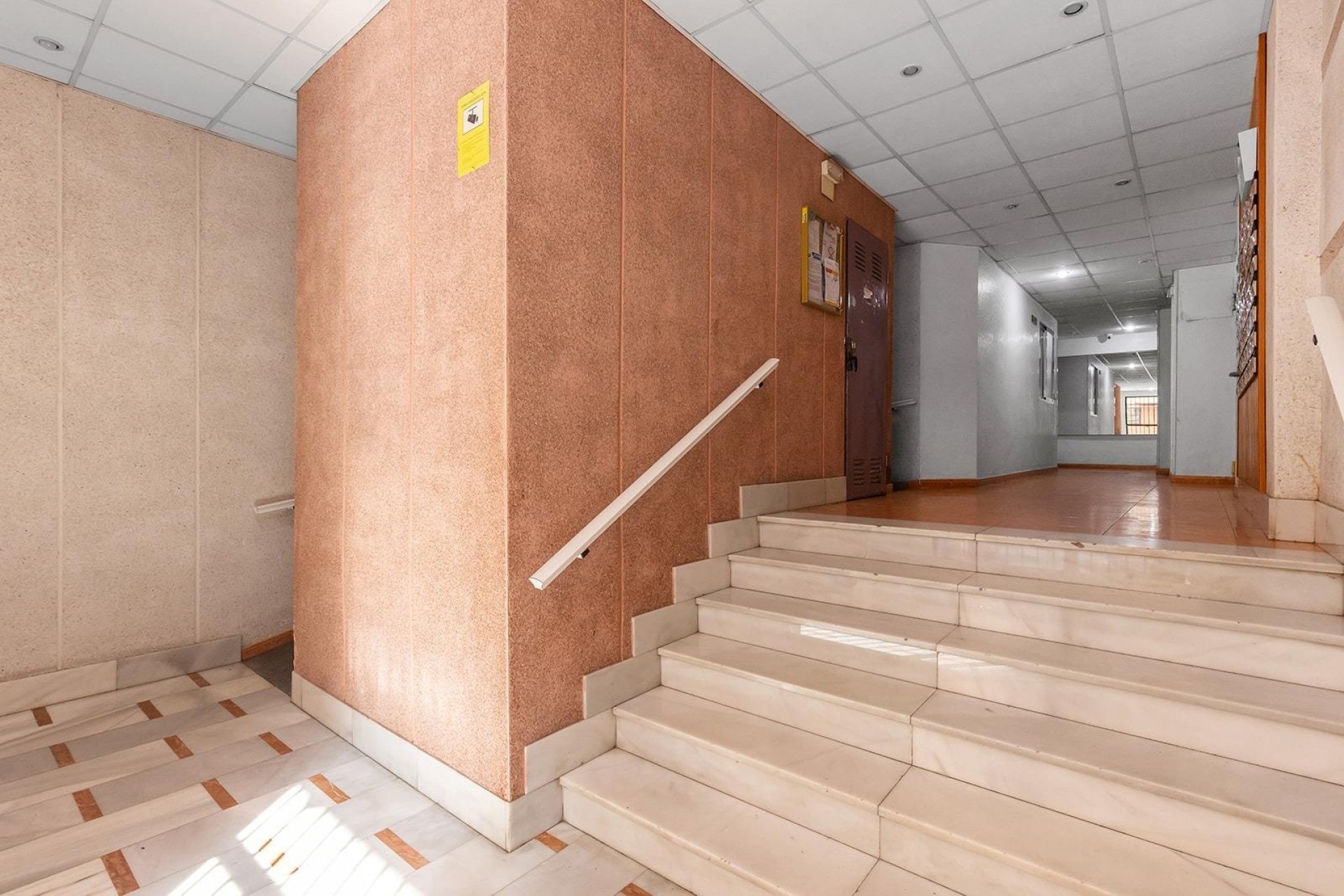 Sprzedaż - Apartament / Mieszkanie -
Torrevieja - Estacion de autobuses