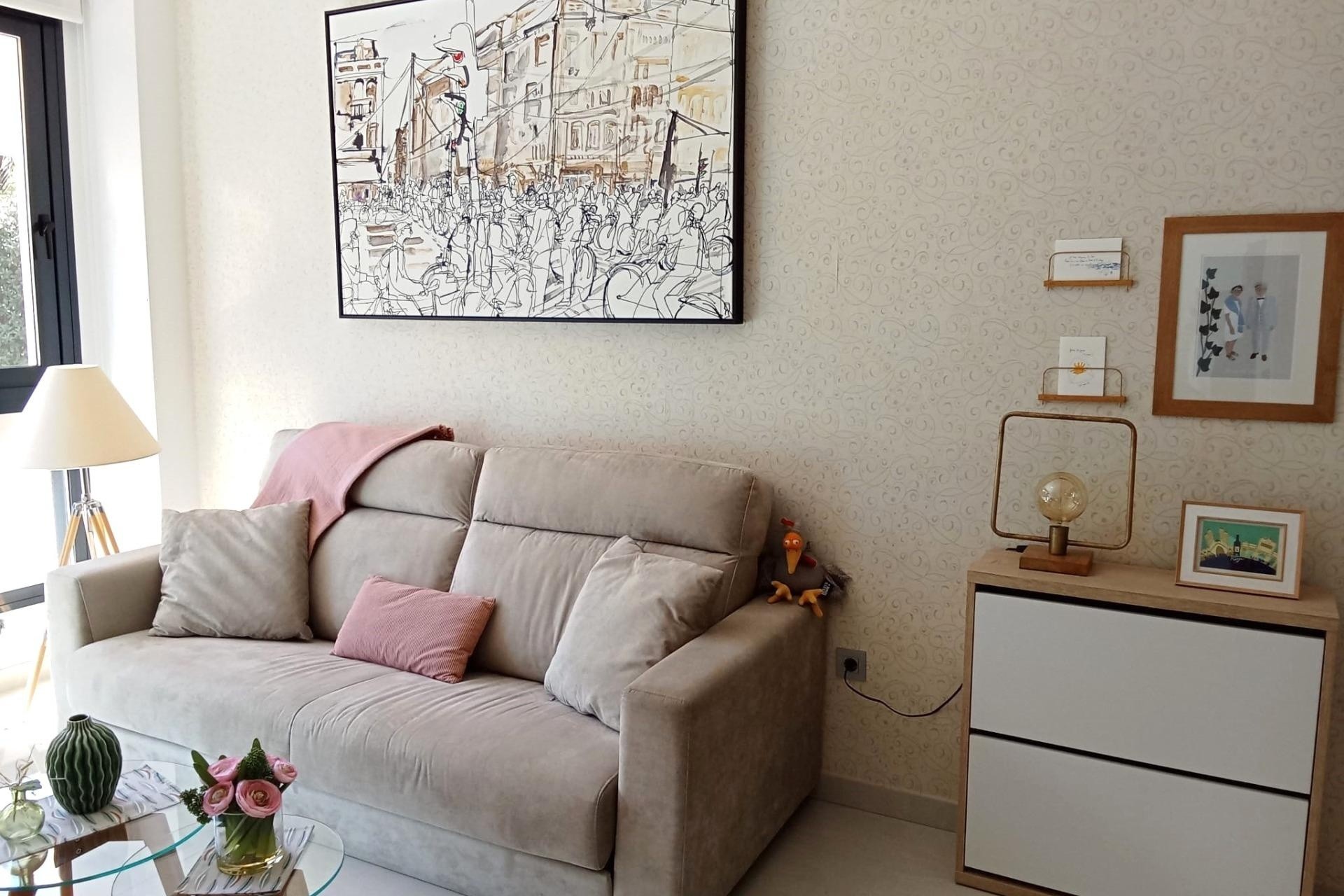 Sprzedaż - Apartament / Mieszkanie -
Torrevieja - Estacion de autobuses