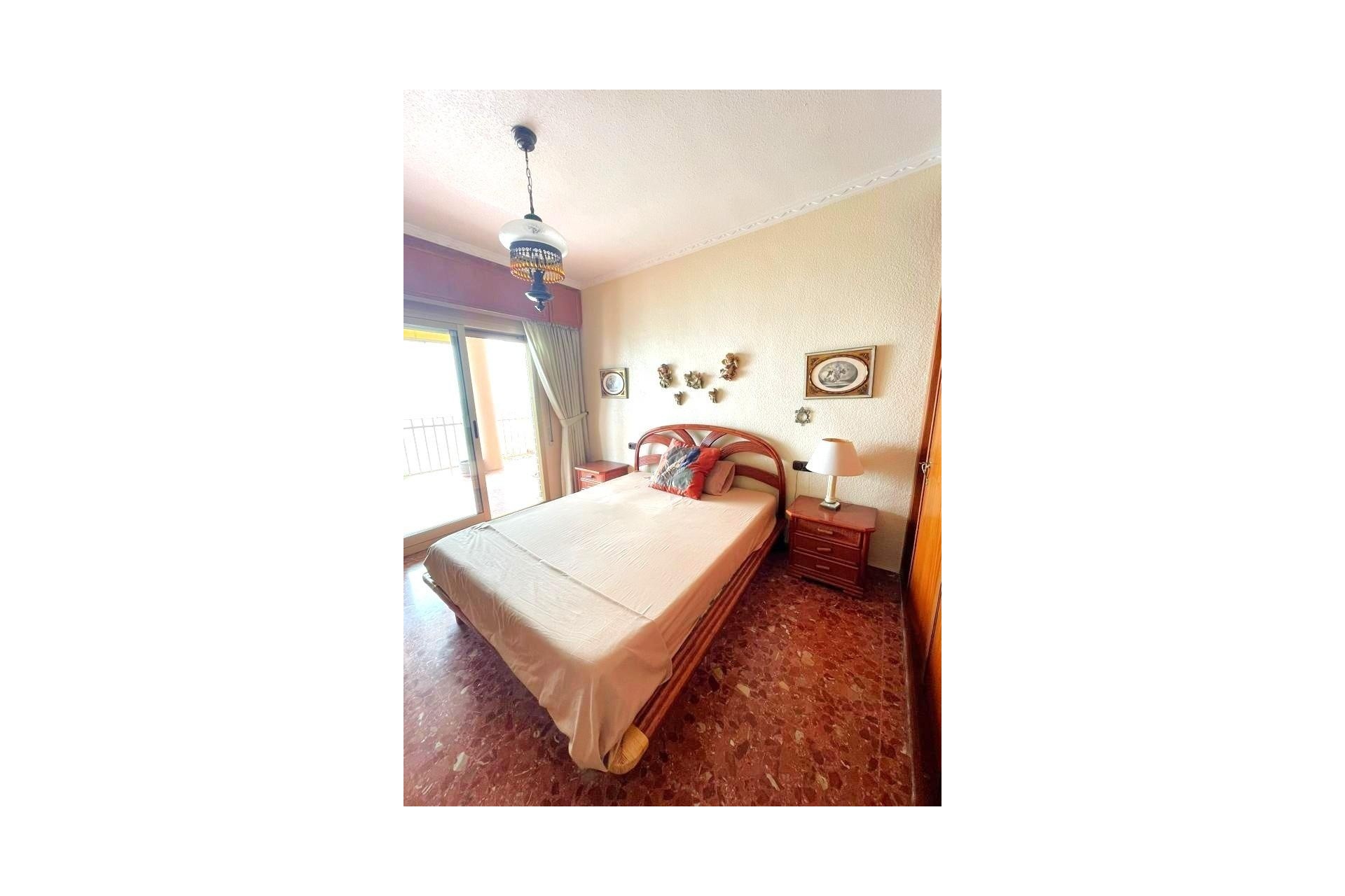 Sprzedaż - Apartament / Mieszkanie -
Torrevieja - Estacion de autobuses