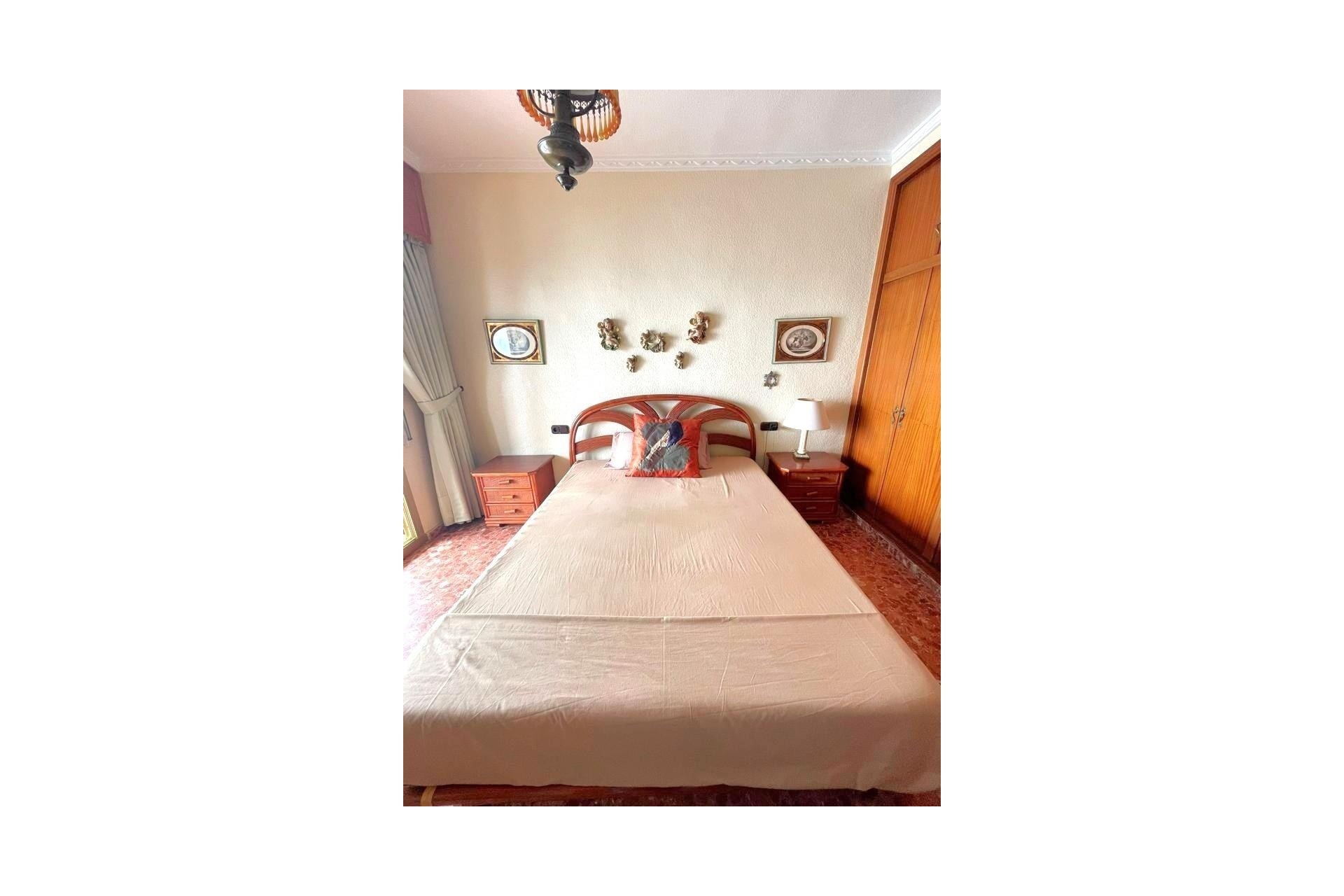 Sprzedaż - Apartament / Mieszkanie -
Torrevieja - Estacion de autobuses