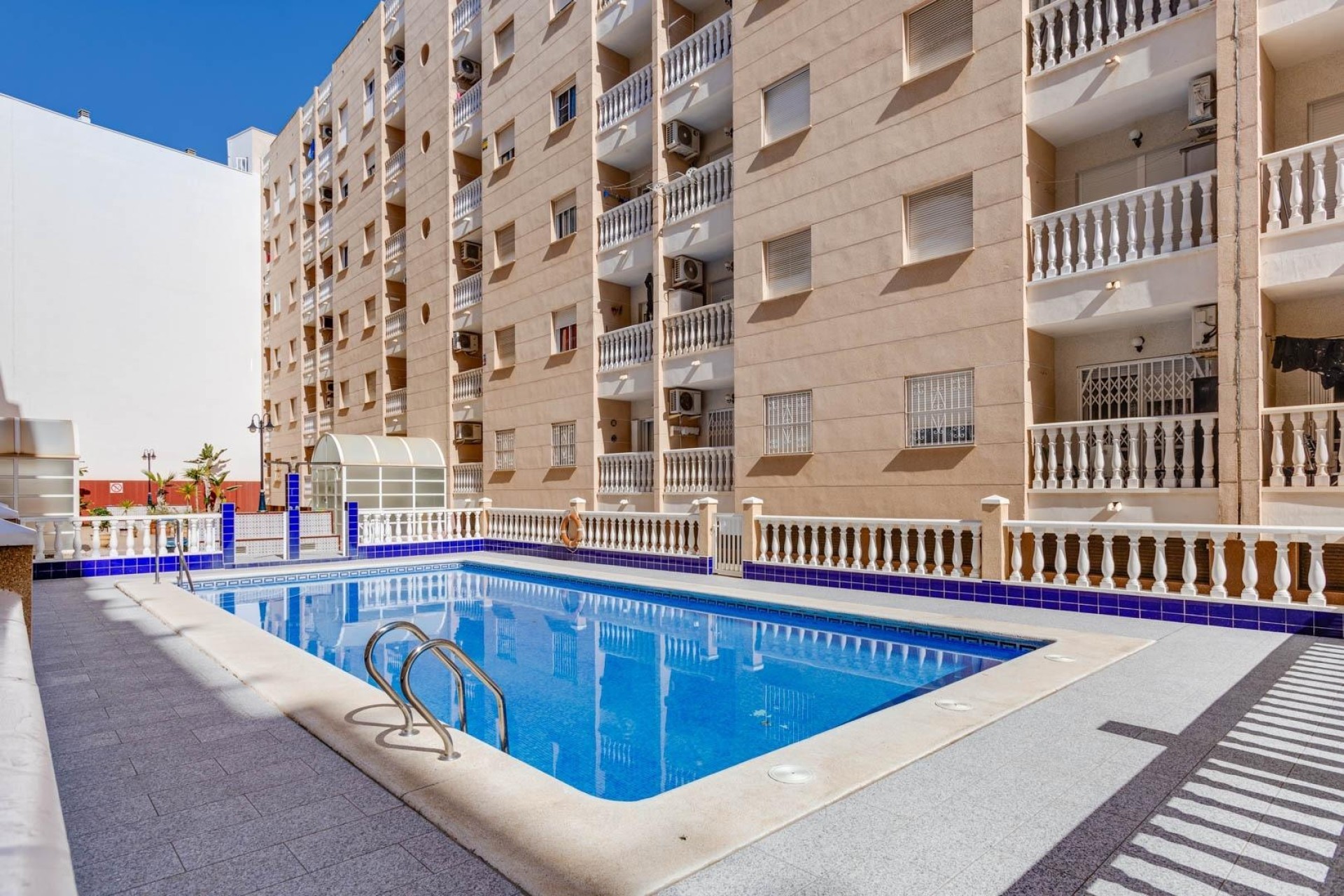 Sprzedaż - Apartament / Mieszkanie -
Torrevieja - Estacion de autobuses