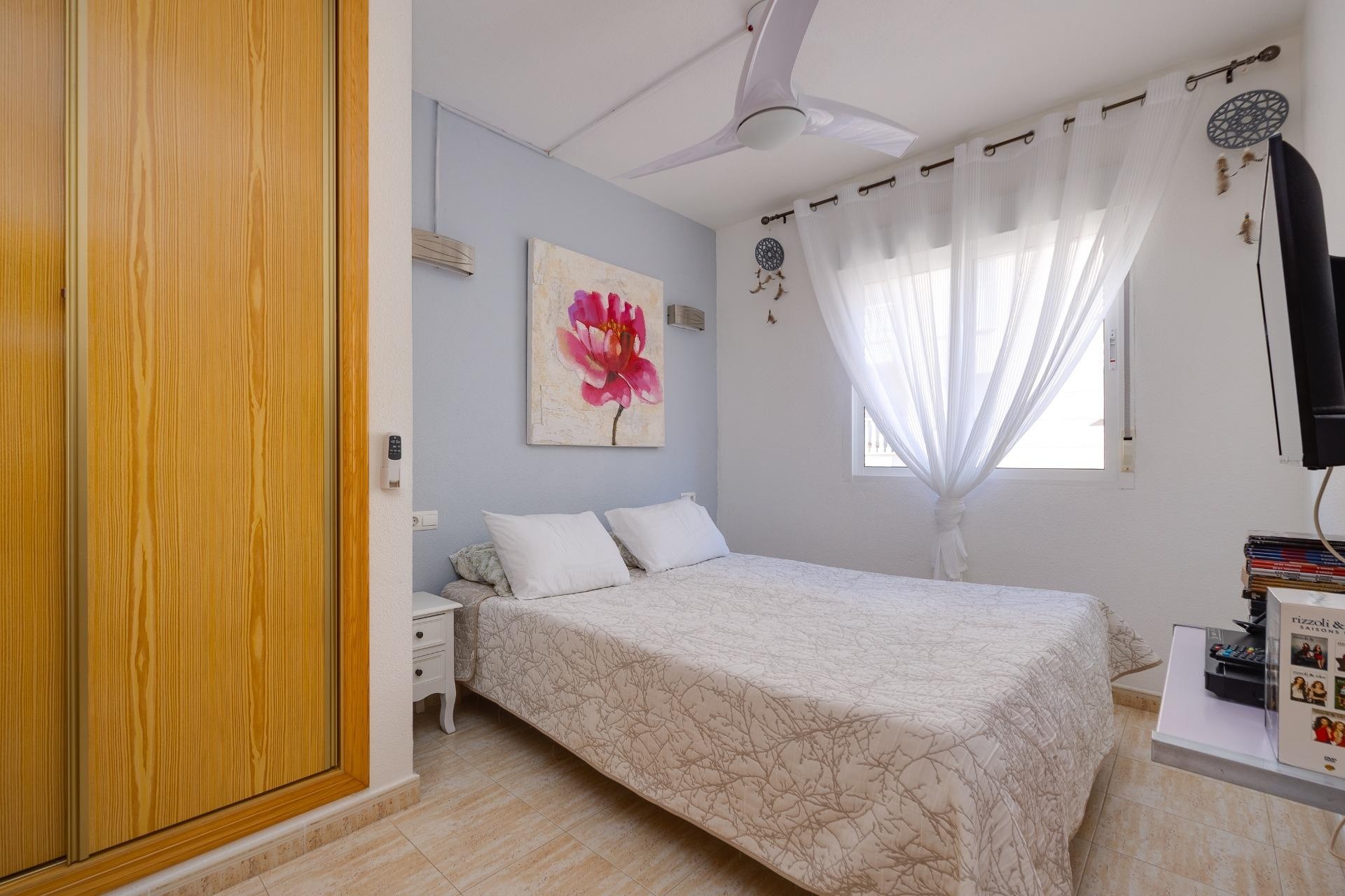 Sprzedaż - Apartament / Mieszkanie -
Torrevieja - Estacion de autobuses