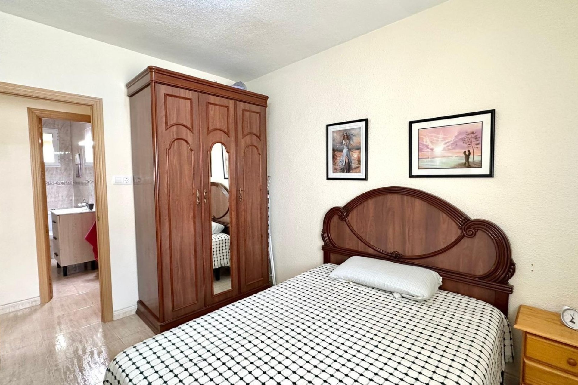 Sprzedaż - Apartament / Mieszkanie -
Torrevieja - Estacion de autobuses