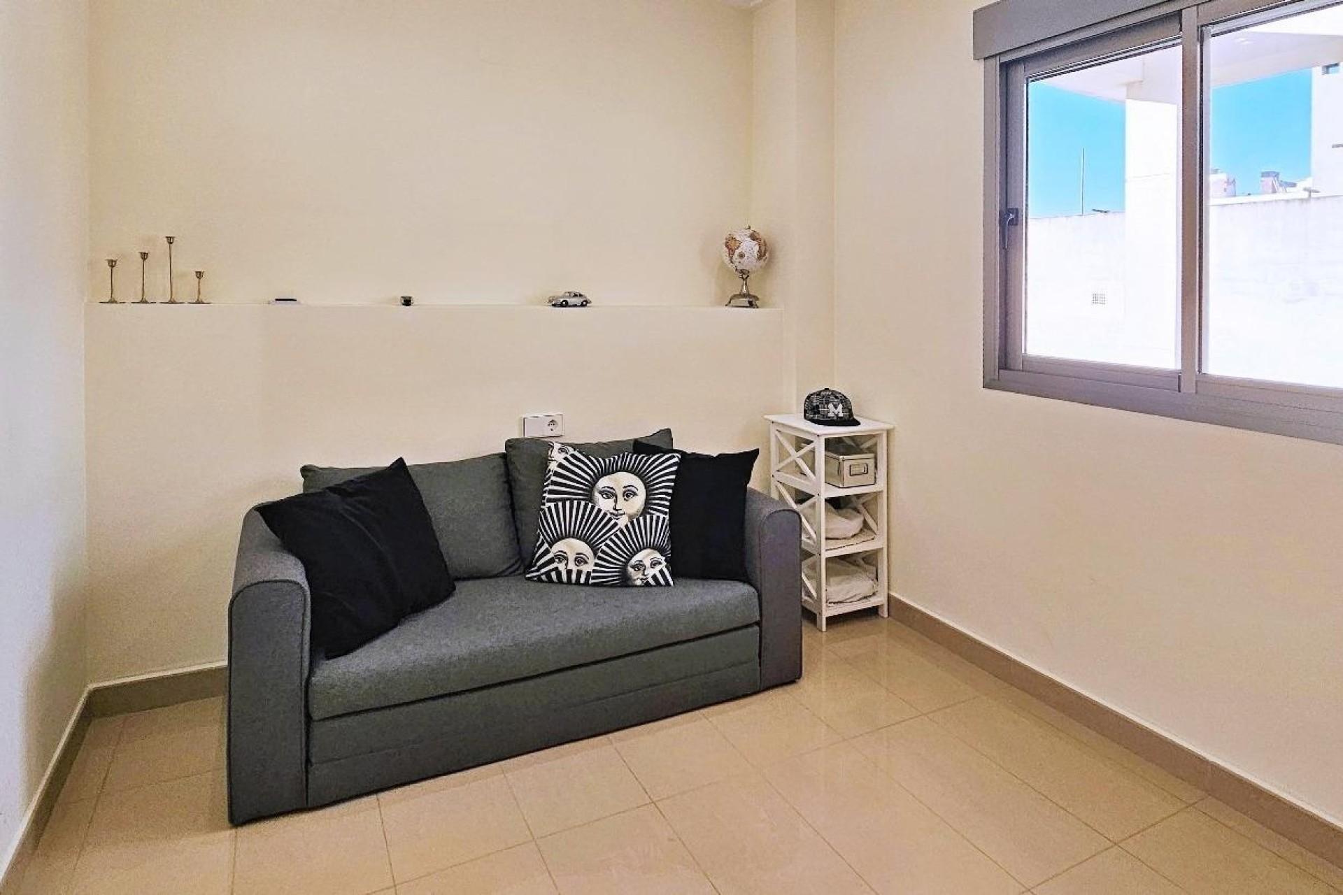 Sprzedaż - Apartament / Mieszkanie -
Torrevieja - Estacion de autobuses