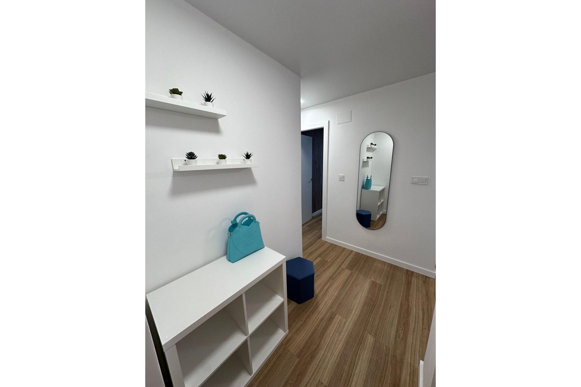 Sprzedaż - Apartament / Mieszkanie -
Torrevieja - Estacion de autobuses