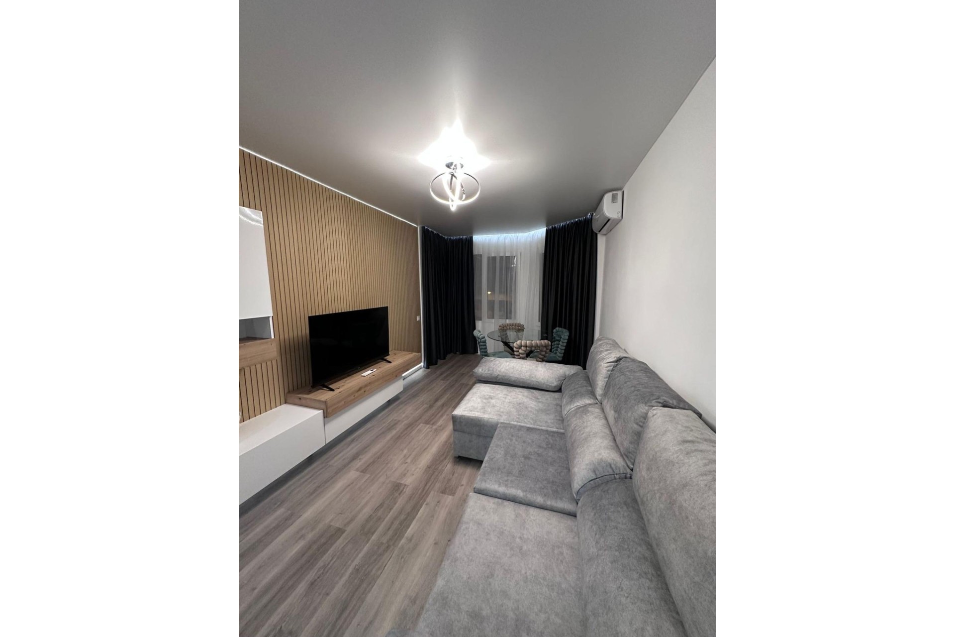 Sprzedaż - Apartament / Mieszkanie -
Torrevieja - Estacion de autobuses