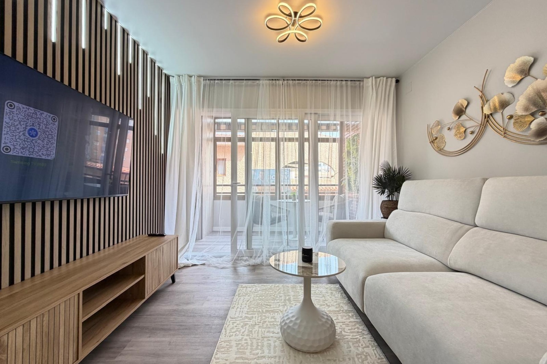 Sprzedaż - Apartament / Mieszkanie -
Torrevieja - Estacion de autobuses
