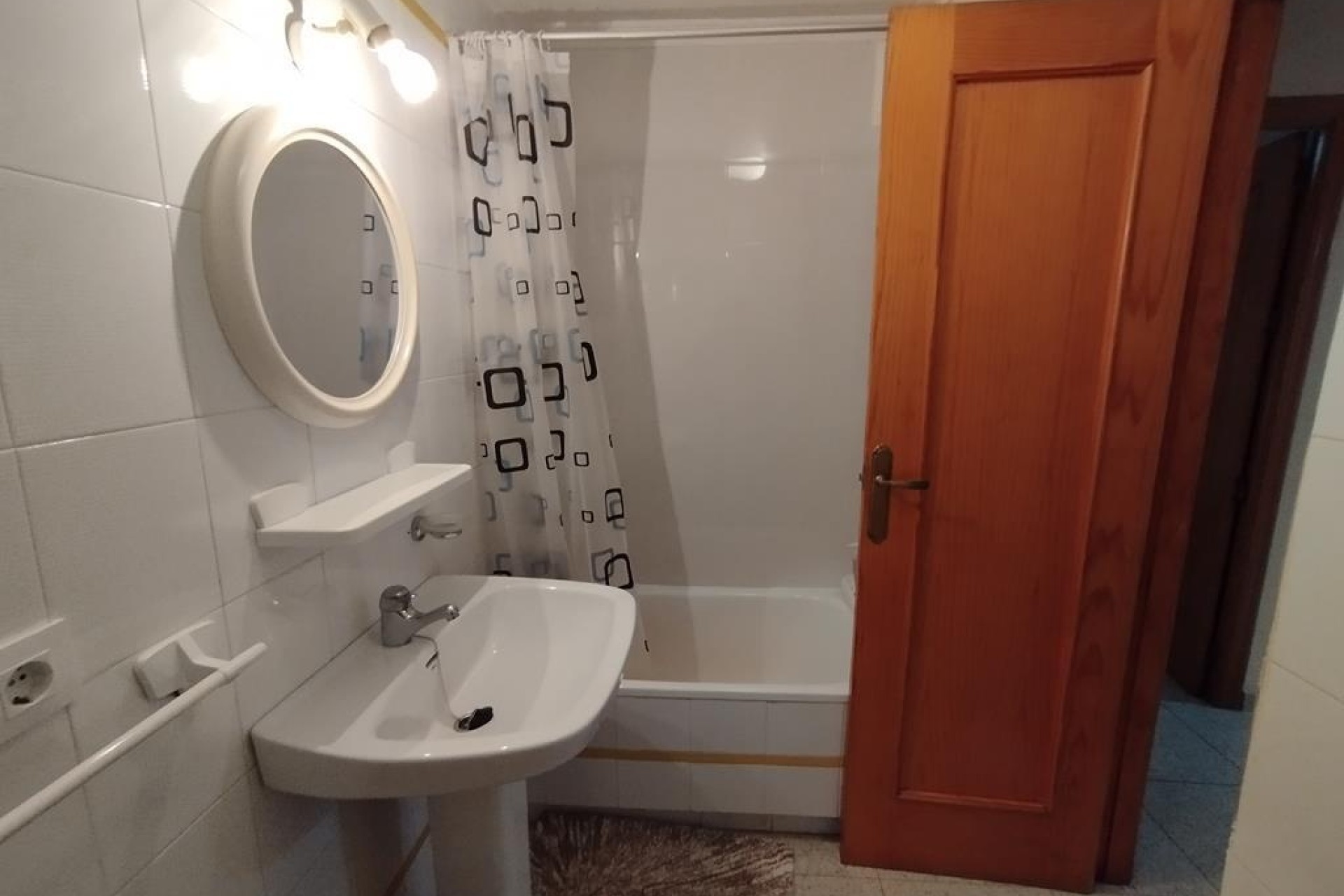 Sprzedaż - Apartament / Mieszkanie -
Torrevieja - HABANERAS PLAZA SANTA MARIA