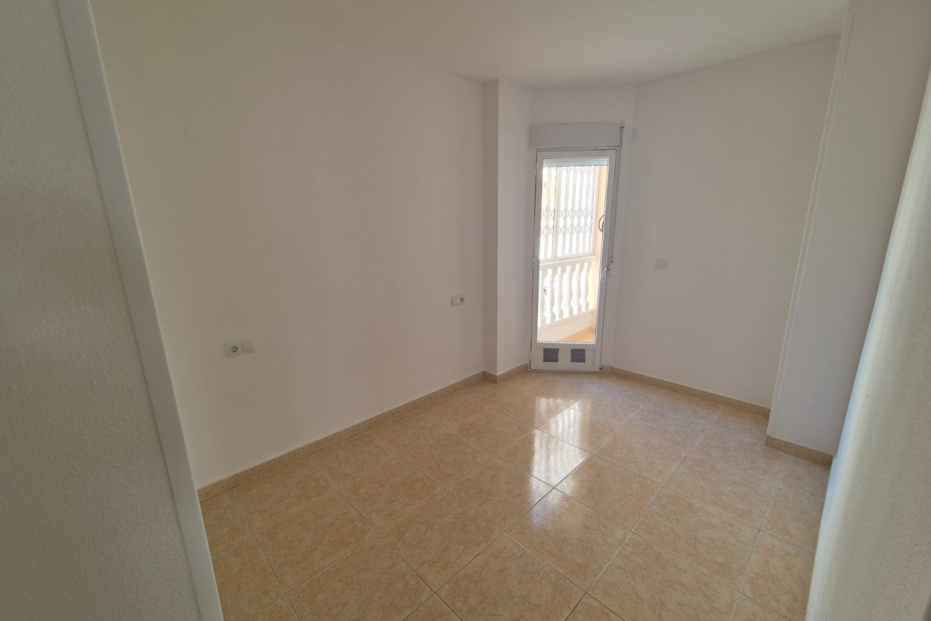 Sprzedaż - Apartament / Mieszkanie -
Torrevieja - LA LOMA