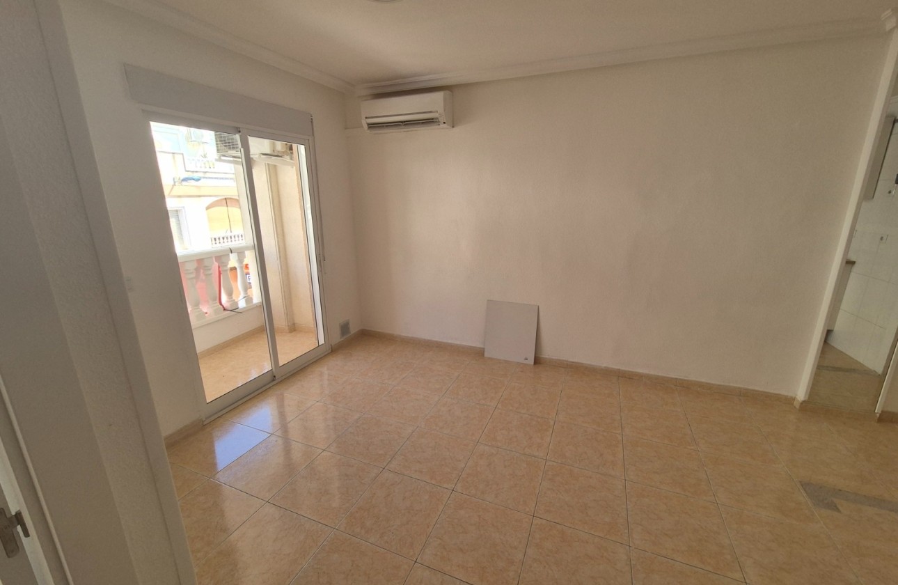Sprzedaż - Apartament / Mieszkanie -
Torrevieja - LA LOMA