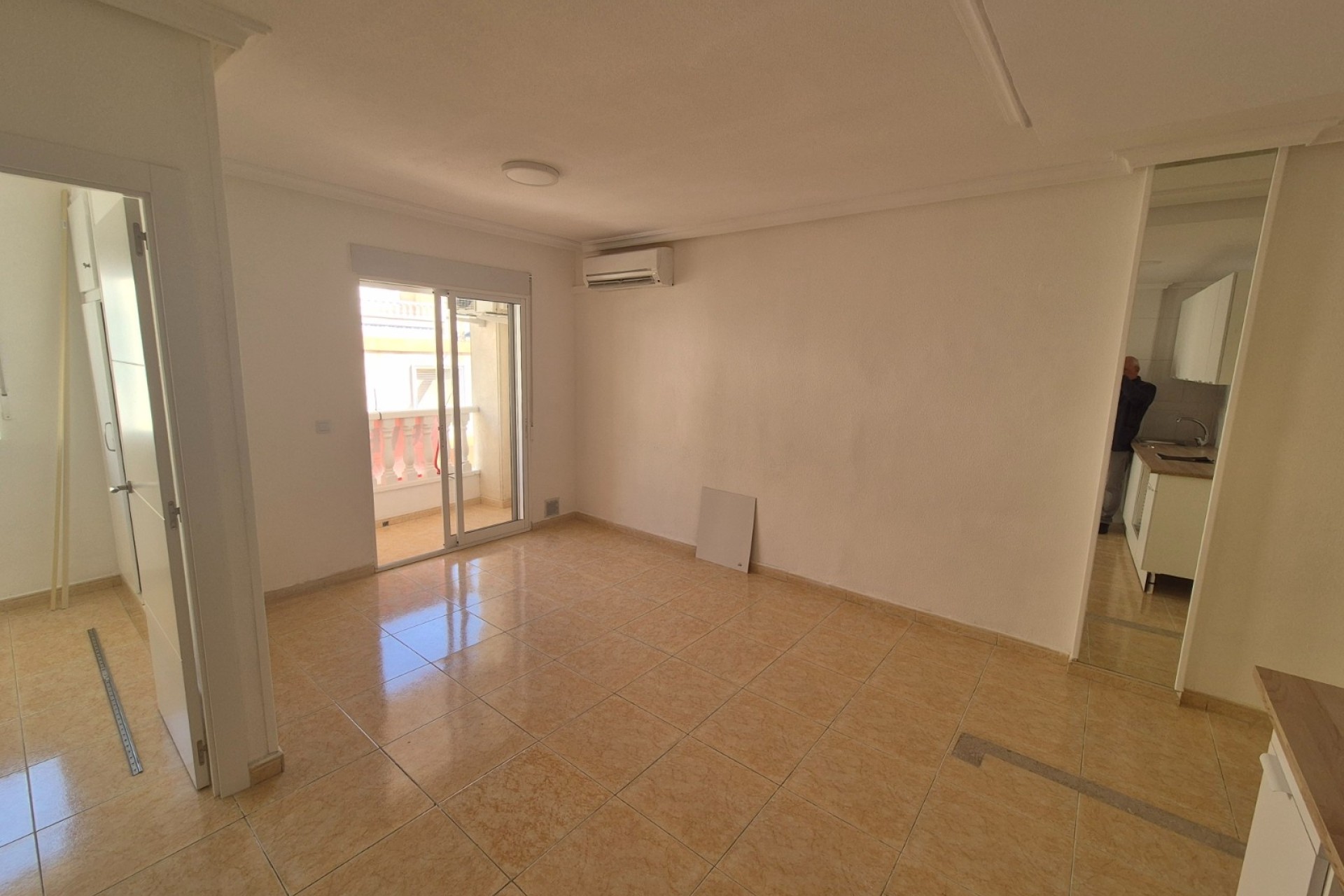 Sprzedaż - Apartament / Mieszkanie -
Torrevieja - LA LOMA