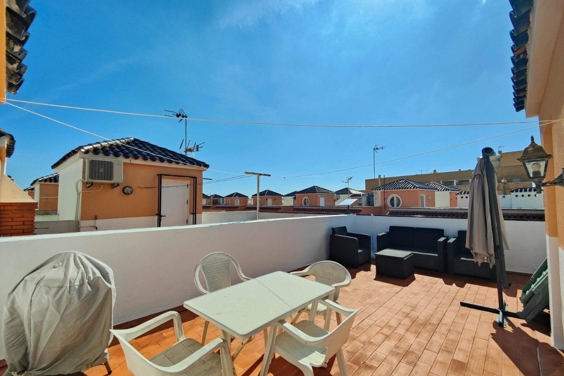 Sprzedaż - Apartament / Mieszkanie -
Torrevieja - La Mata