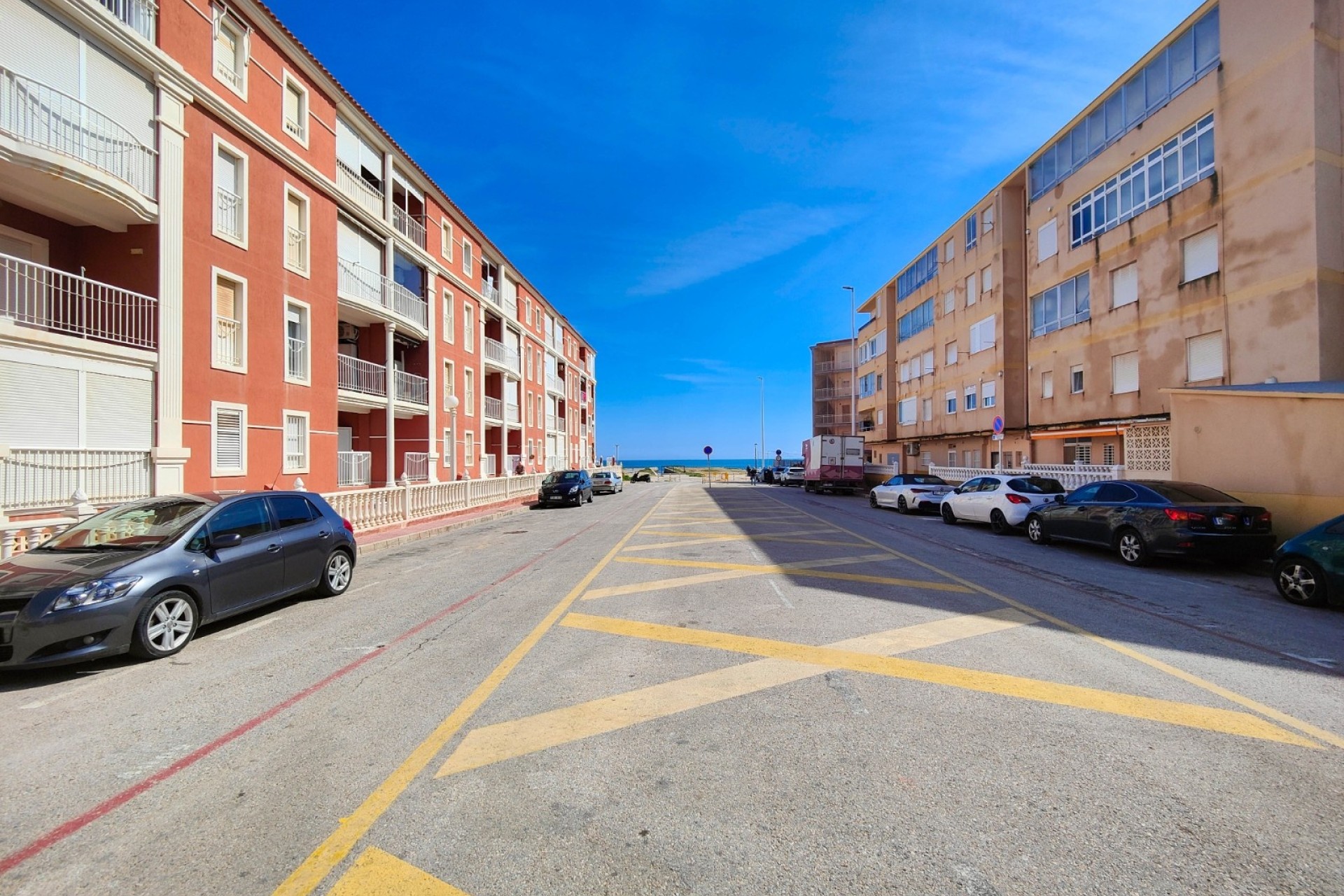 Sprzedaż - Apartament / Mieszkanie -
Torrevieja - La Mata