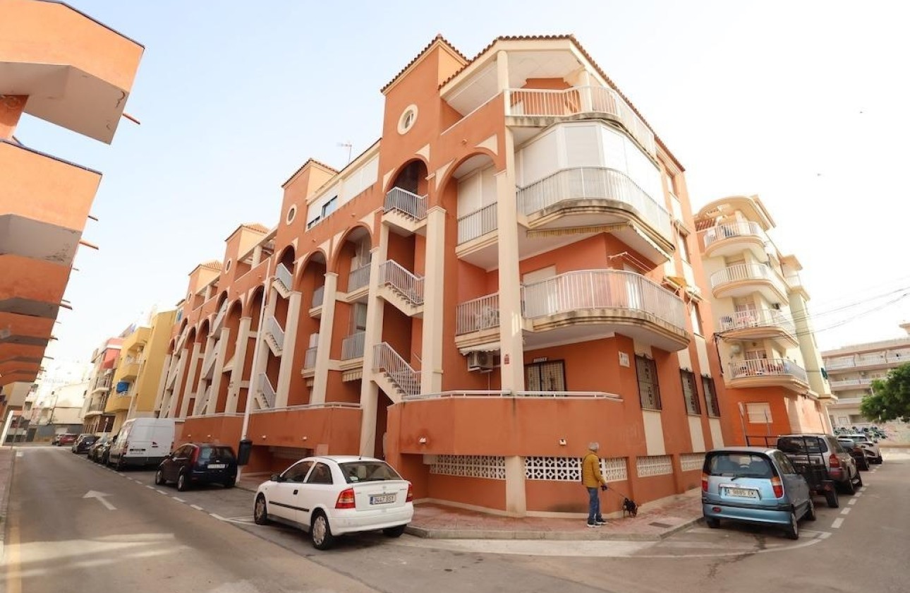 Sprzedaż - Apartament / Mieszkanie -
Torrevieja - La Mata