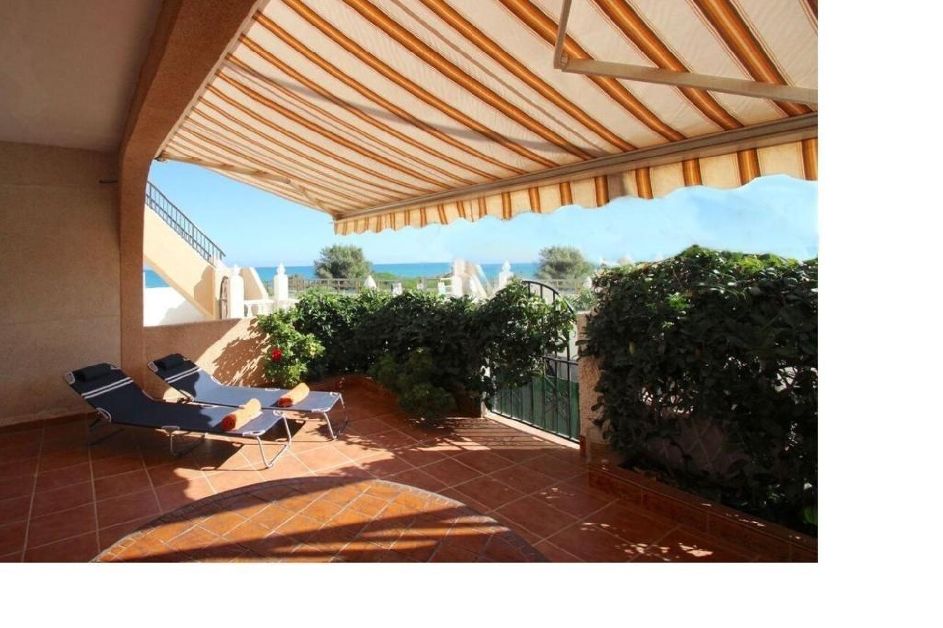 Sprzedaż - Apartament / Mieszkanie -
Torrevieja - La Mata