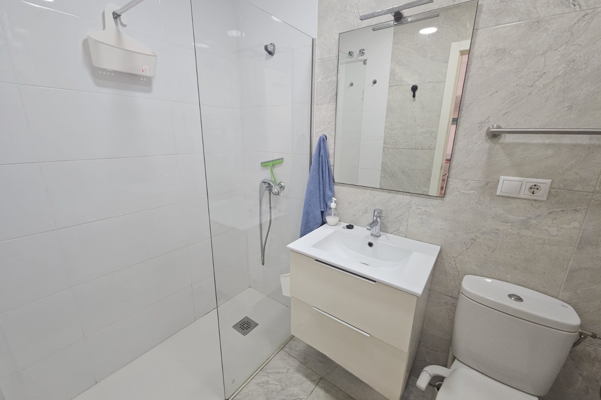Sprzedaż - Apartament / Mieszkanie -
Torrevieja - La Mata