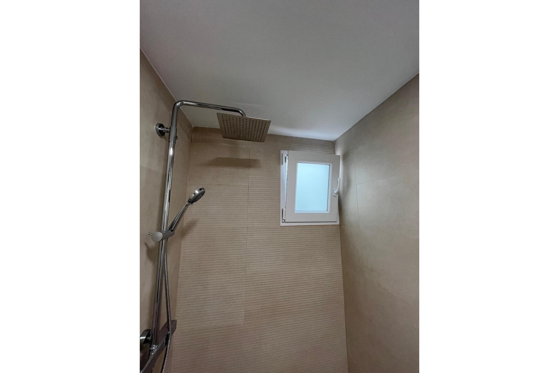 Sprzedaż - Apartament / Mieszkanie -
Torrevieja - La Mata