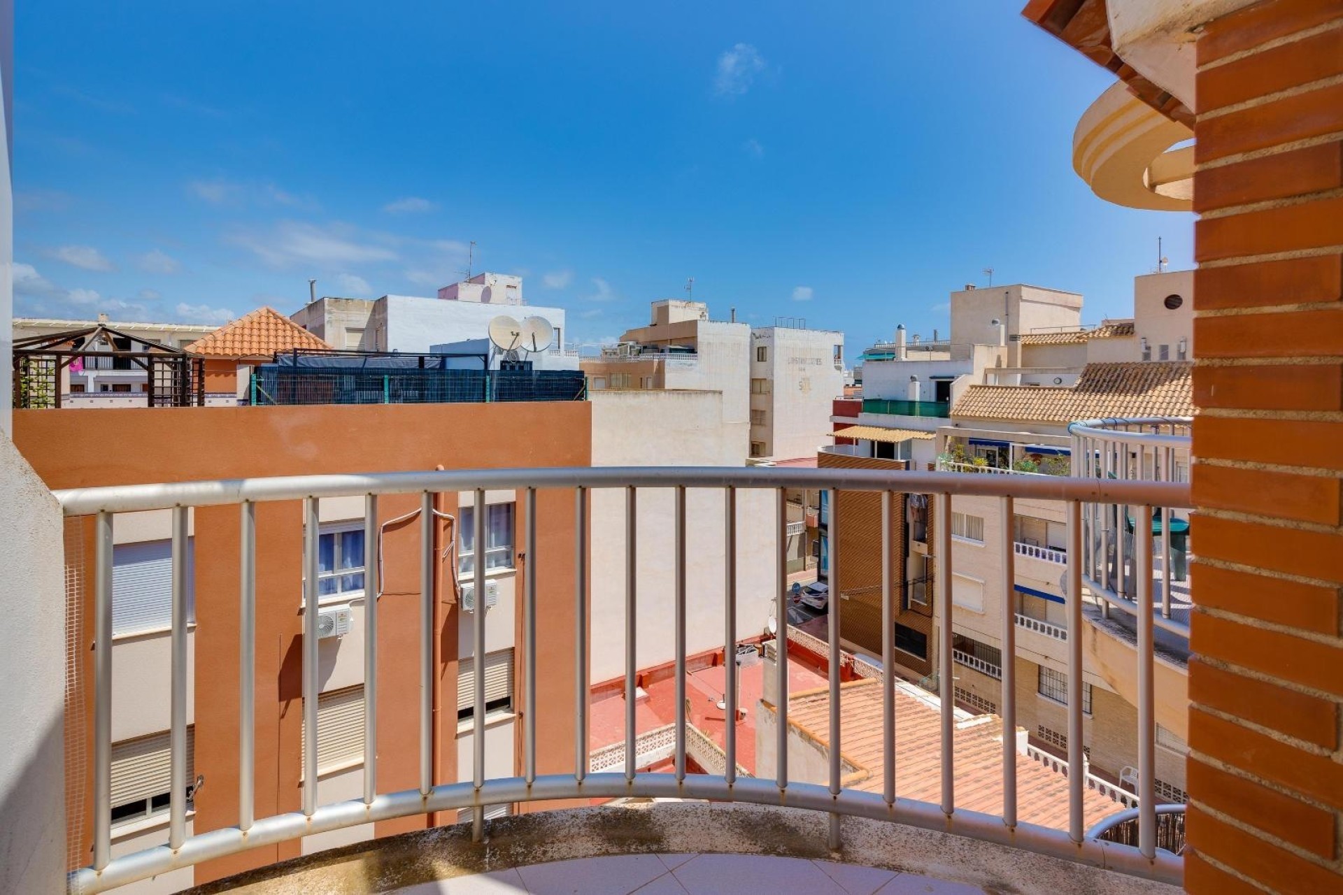 Sprzedaż - Apartament / Mieszkanie -
Torrevieja - La Mata