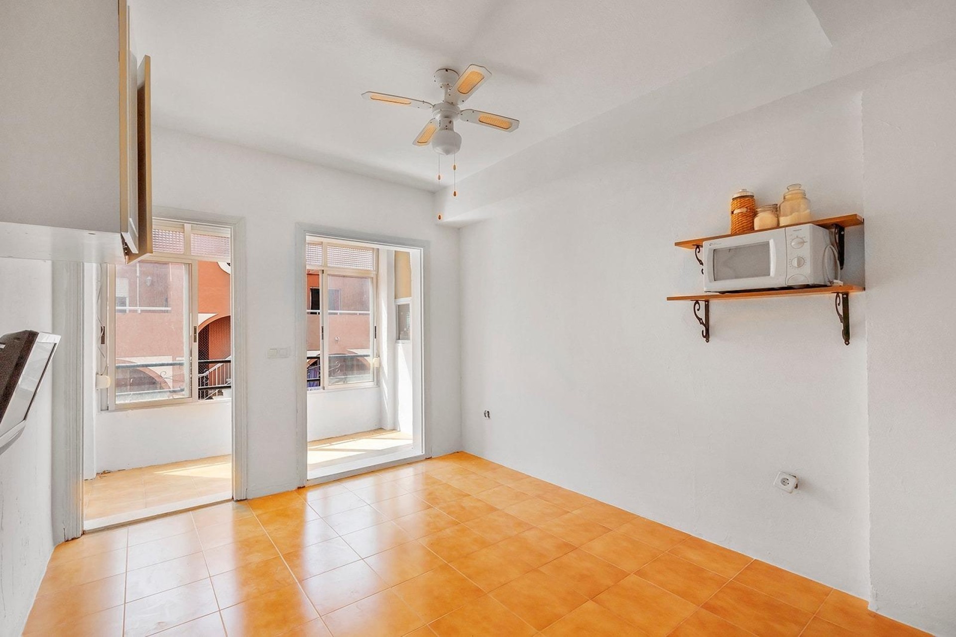 Sprzedaż - Apartament / Mieszkanie -
Torrevieja - La Mata