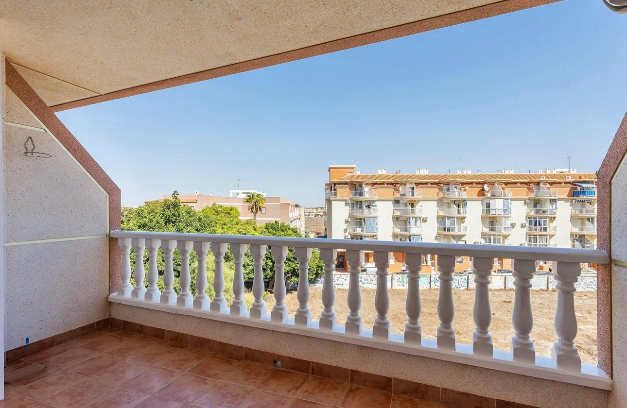 Sprzedaż - Apartament / Mieszkanie -
Torrevieja - La Mata