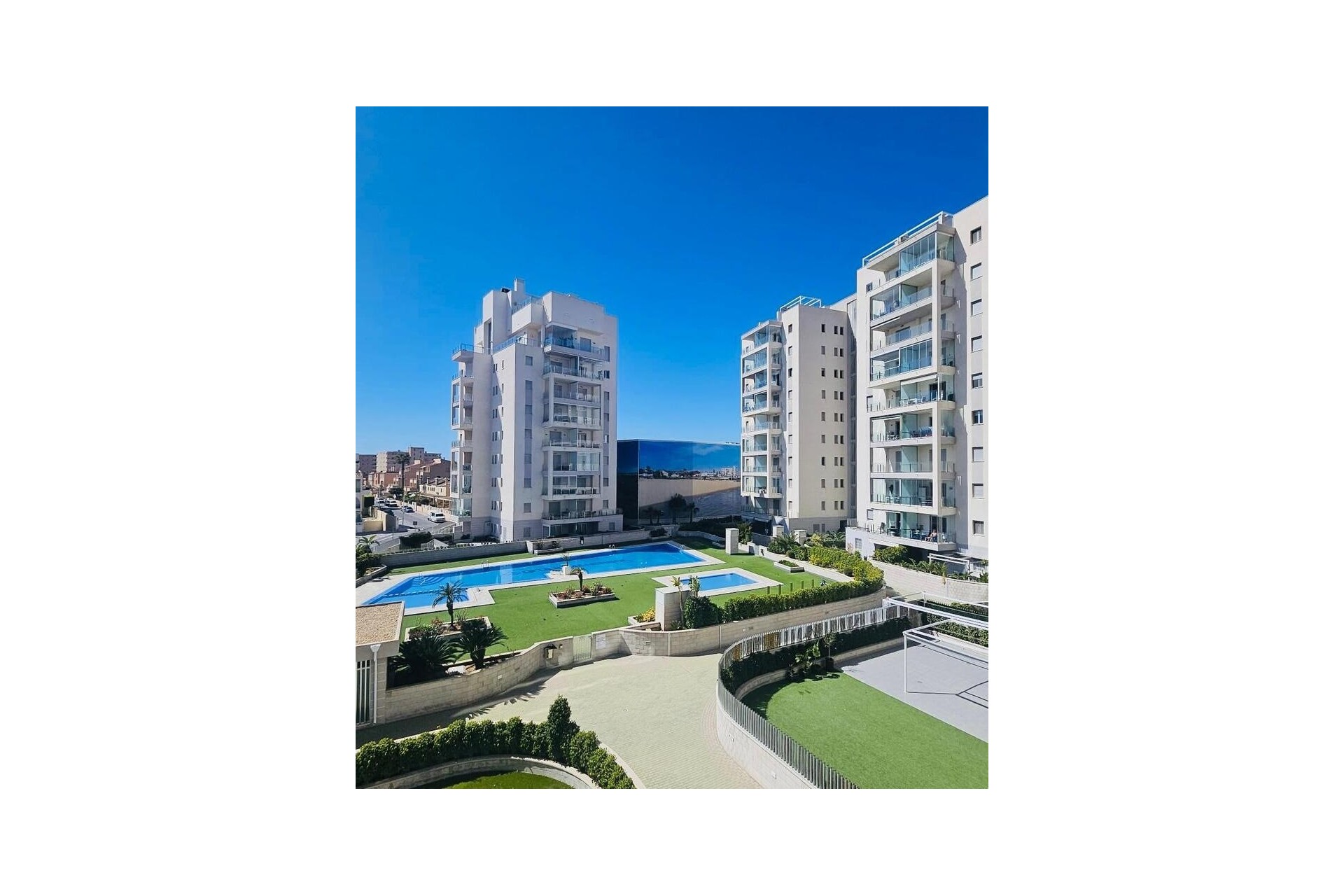 Sprzedaż - Apartament / Mieszkanie -
Torrevieja - La Mata