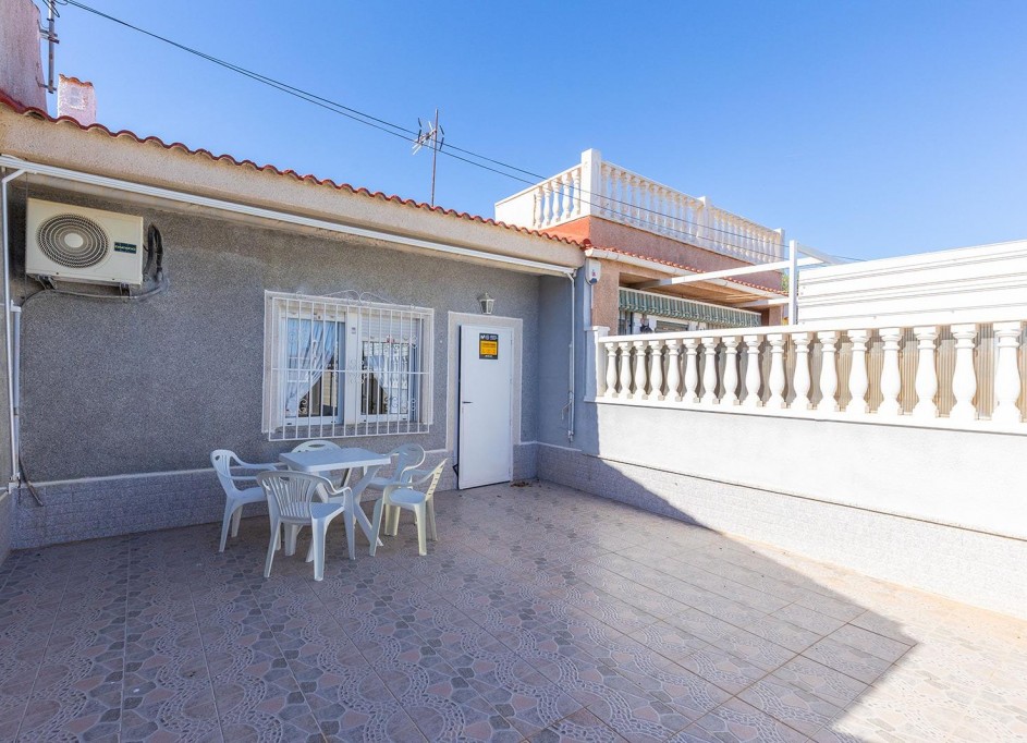 Sprzedaż - Apartament mieszkanie -
Torrevieja - La Siesta - El Salado - Torreta
