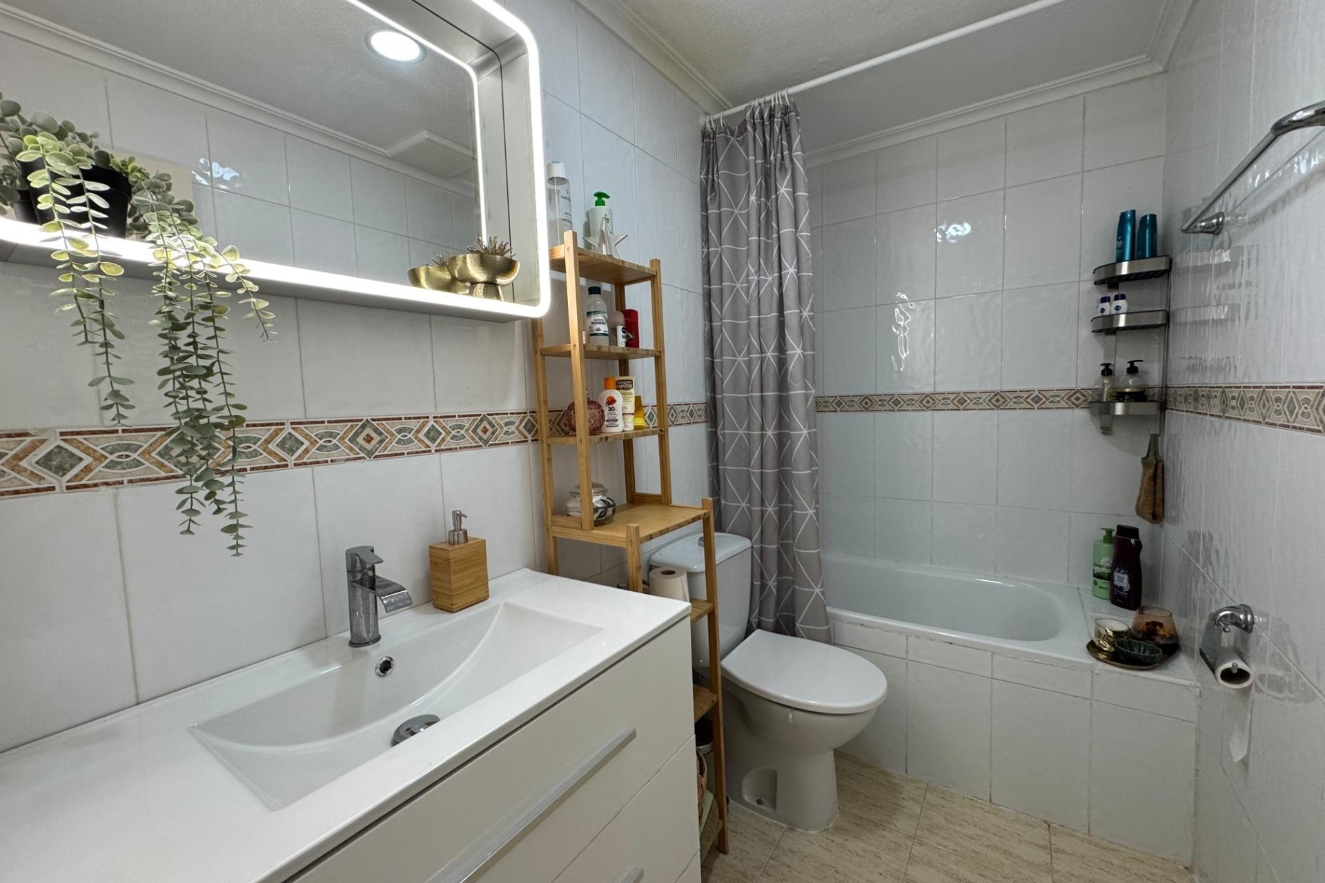 Sprzedaż - Apartament / Mieszkanie -
Torrevieja - La Siesta - El Salado - Torreta