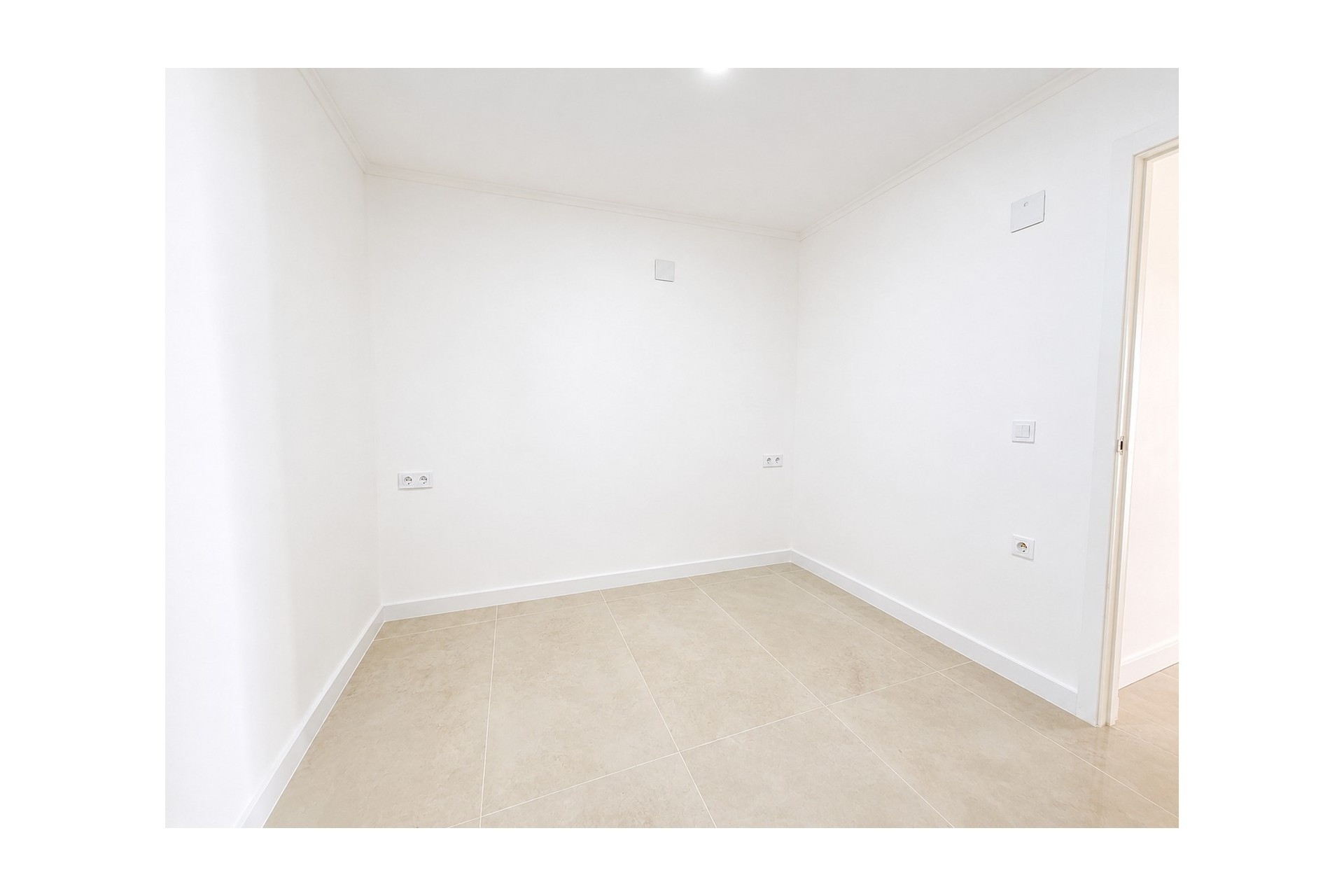 Sprzedaż - Apartament / Mieszkanie -
Torrevieja - La Siesta