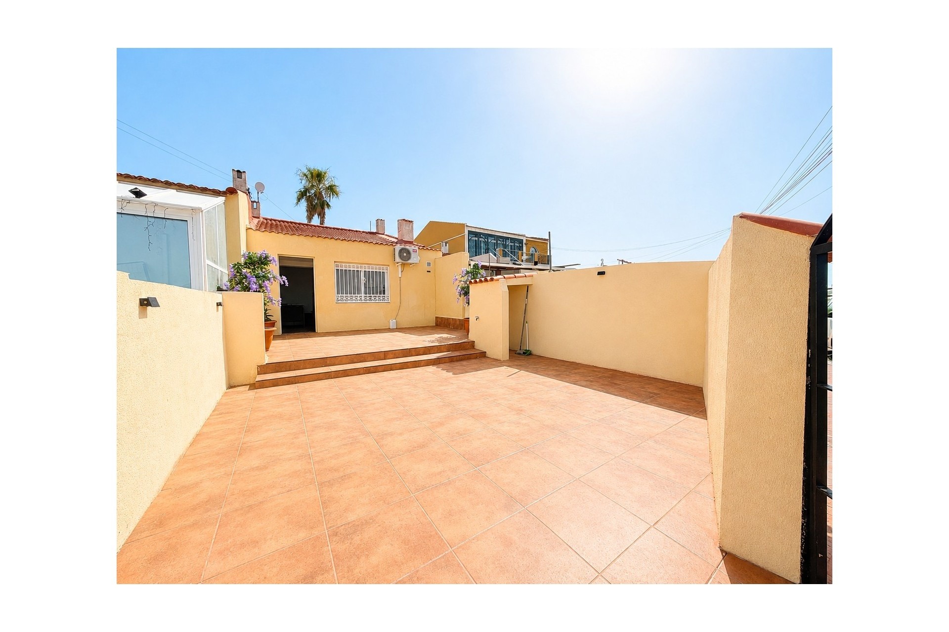 Sprzedaż - Apartament / Mieszkanie -
Torrevieja - La Siesta