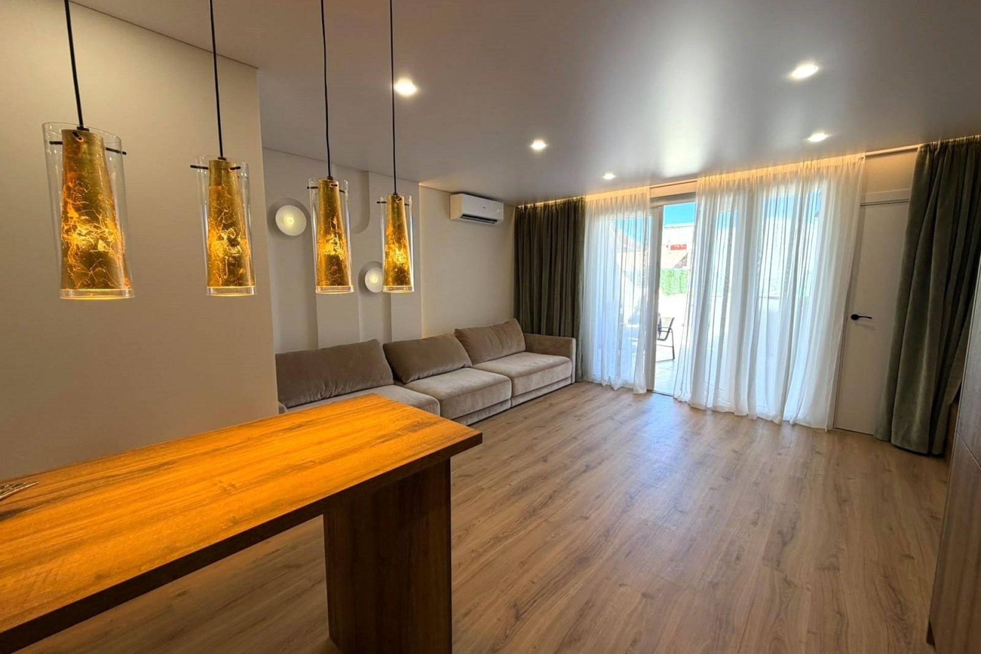 Sprzedaż - Apartament / Mieszkanie -
Torrevieja - La Veleta